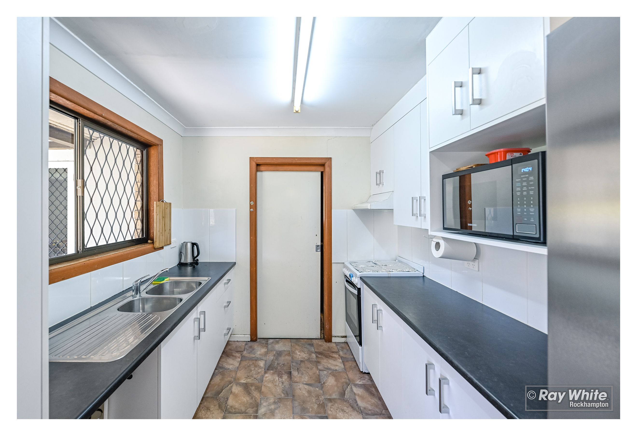 374 Feez Street, Norman Gardens, QLD 4701 Sold House Ray White