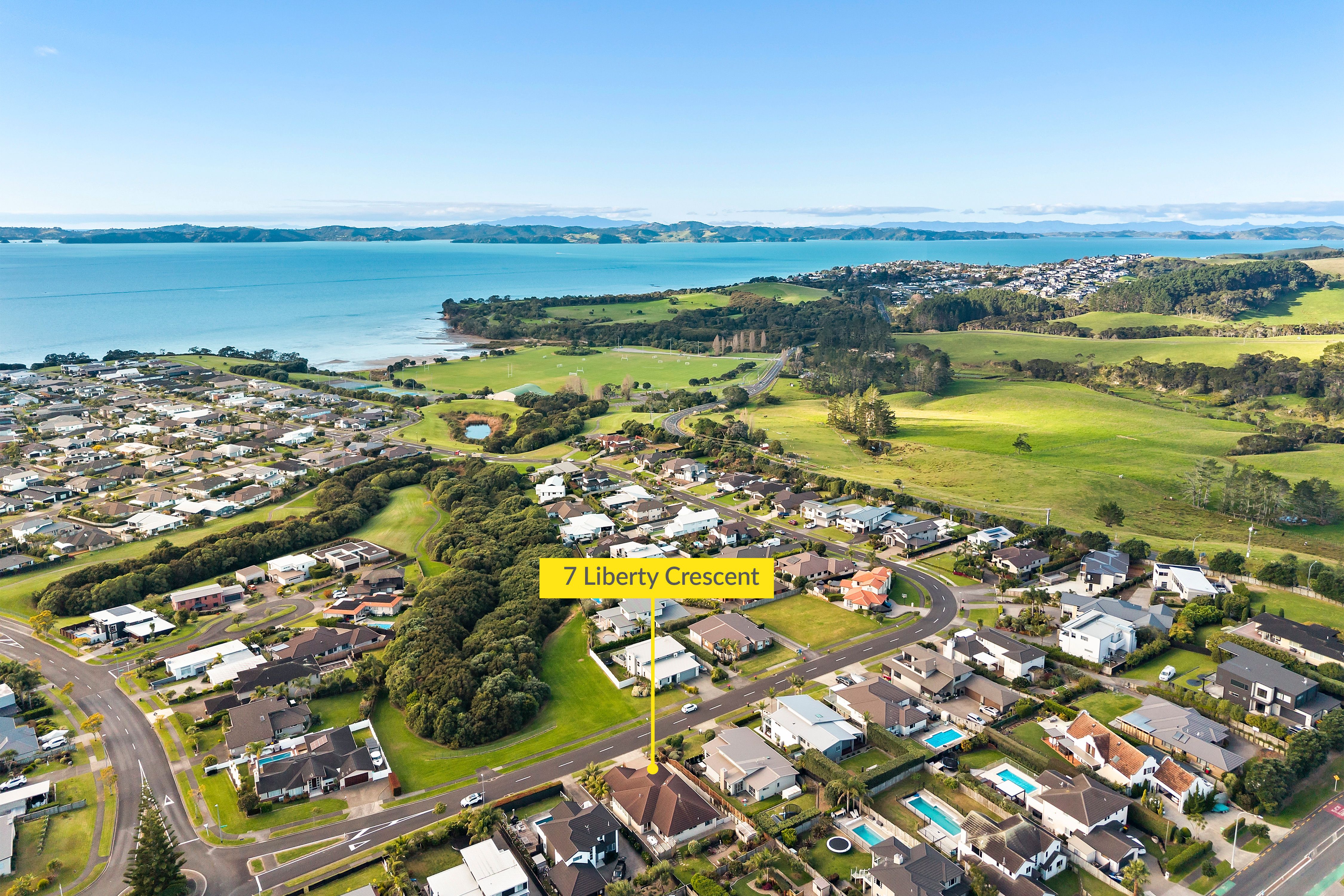 7 Liberty Crescent, Beachlands, Manukau City
