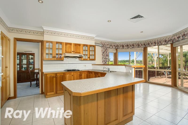 4 Rochester Grove, Castle Hill, NSW 2154