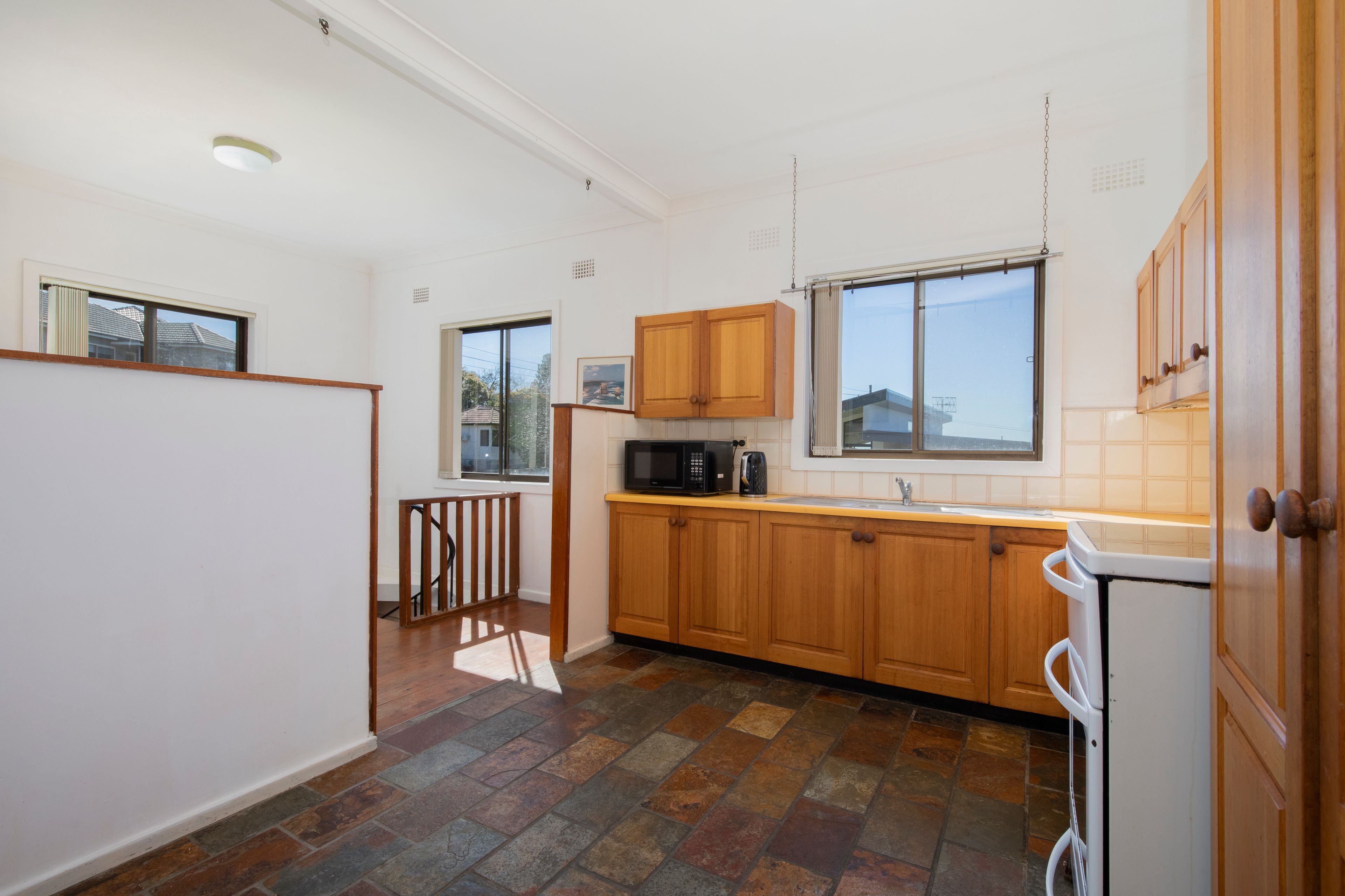 121 Bailey Street — photo 3 of 23