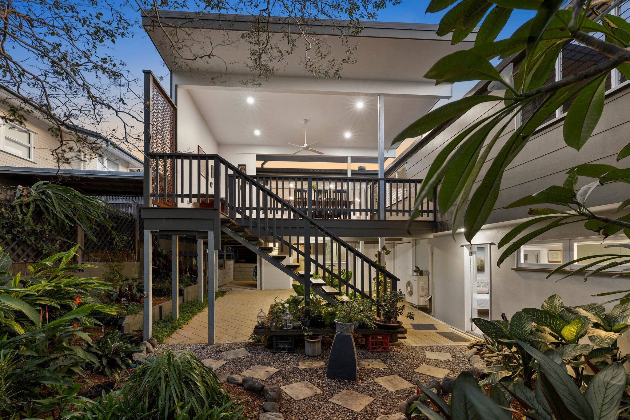 27 Oakey Street, Stafford Heights, QLD 4053