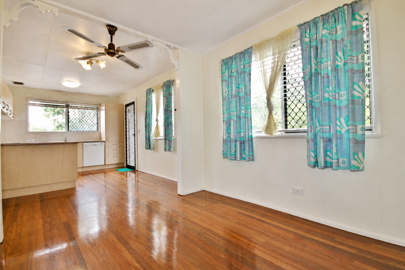 2 Glasford Street, Wishart, QLD 4122