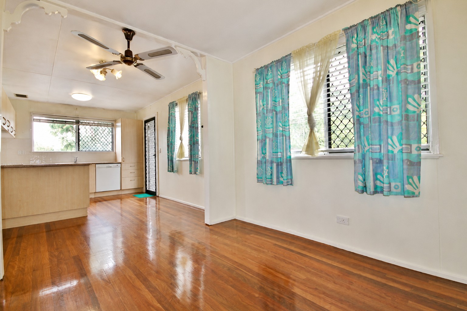 2 Glasford Street, Wishart, QLD 4122