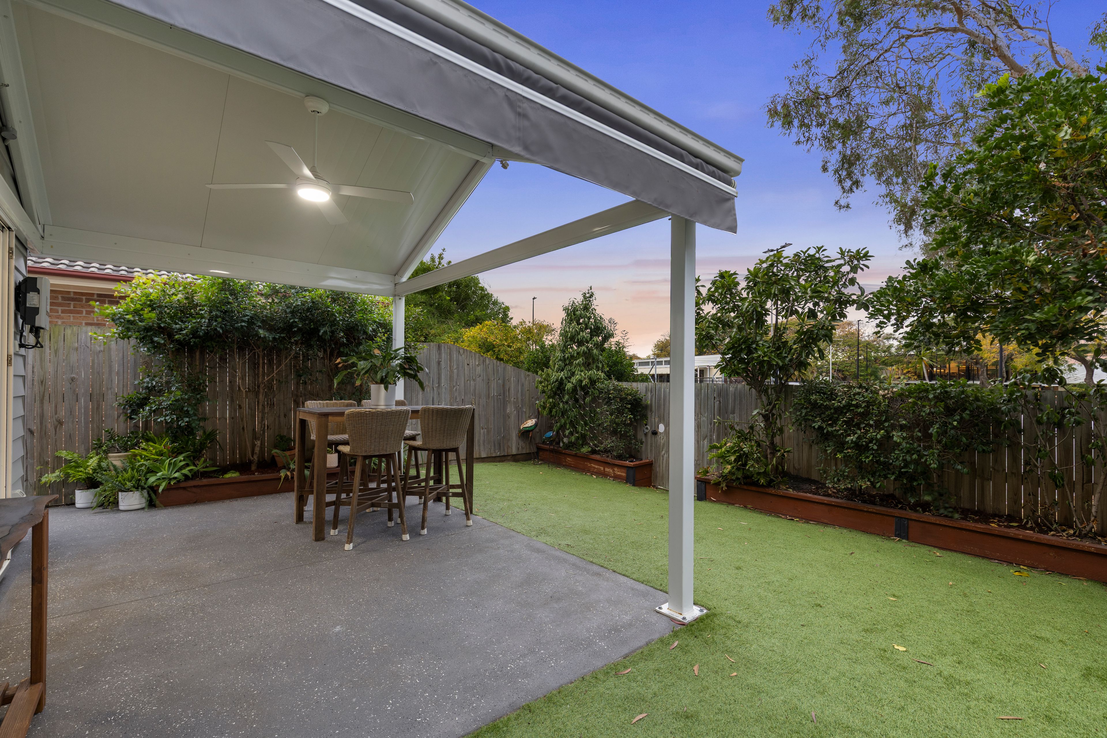 2/5 Stellmach Street — photo 8 of 11