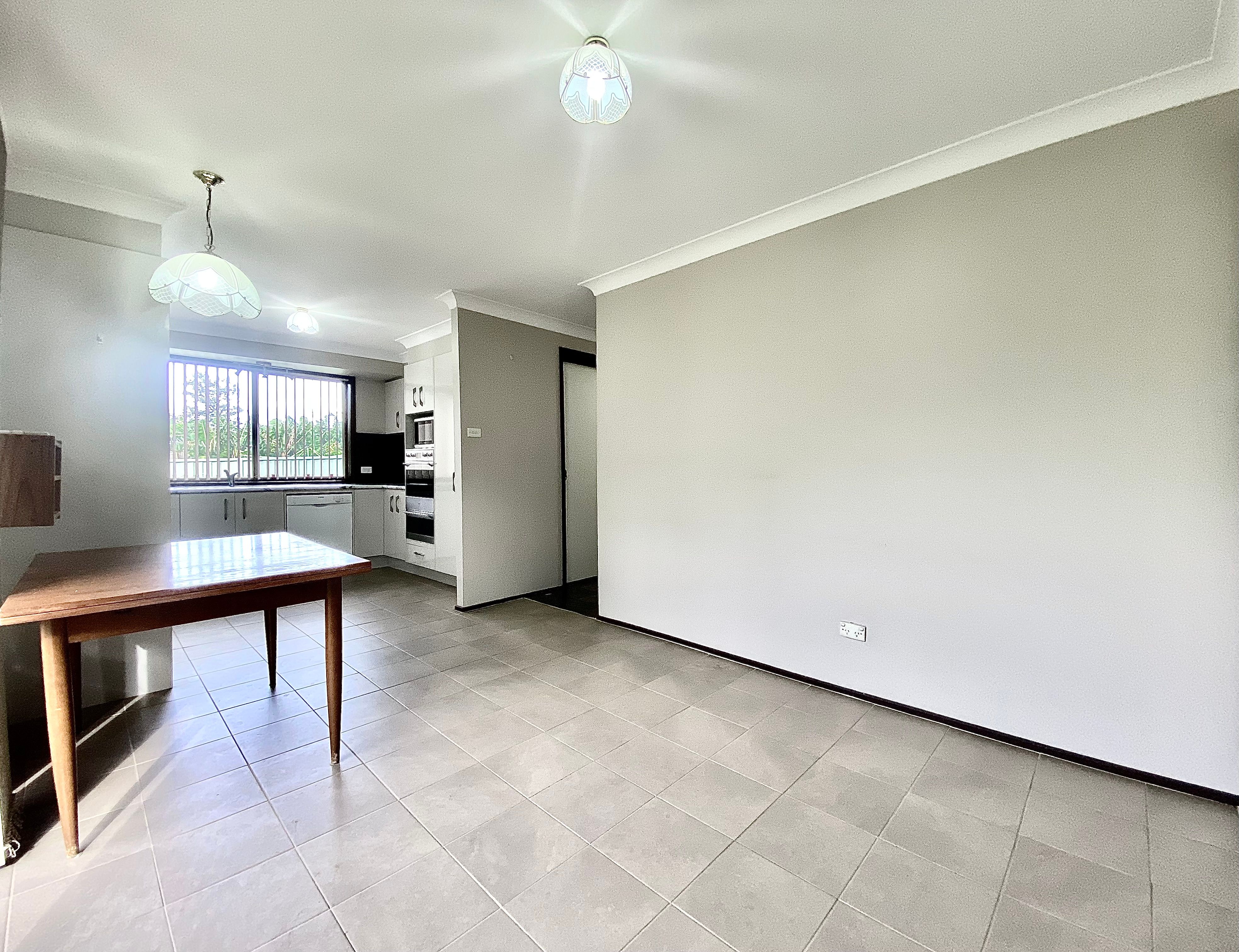 5 Giles Crescent — photo 7 of 16