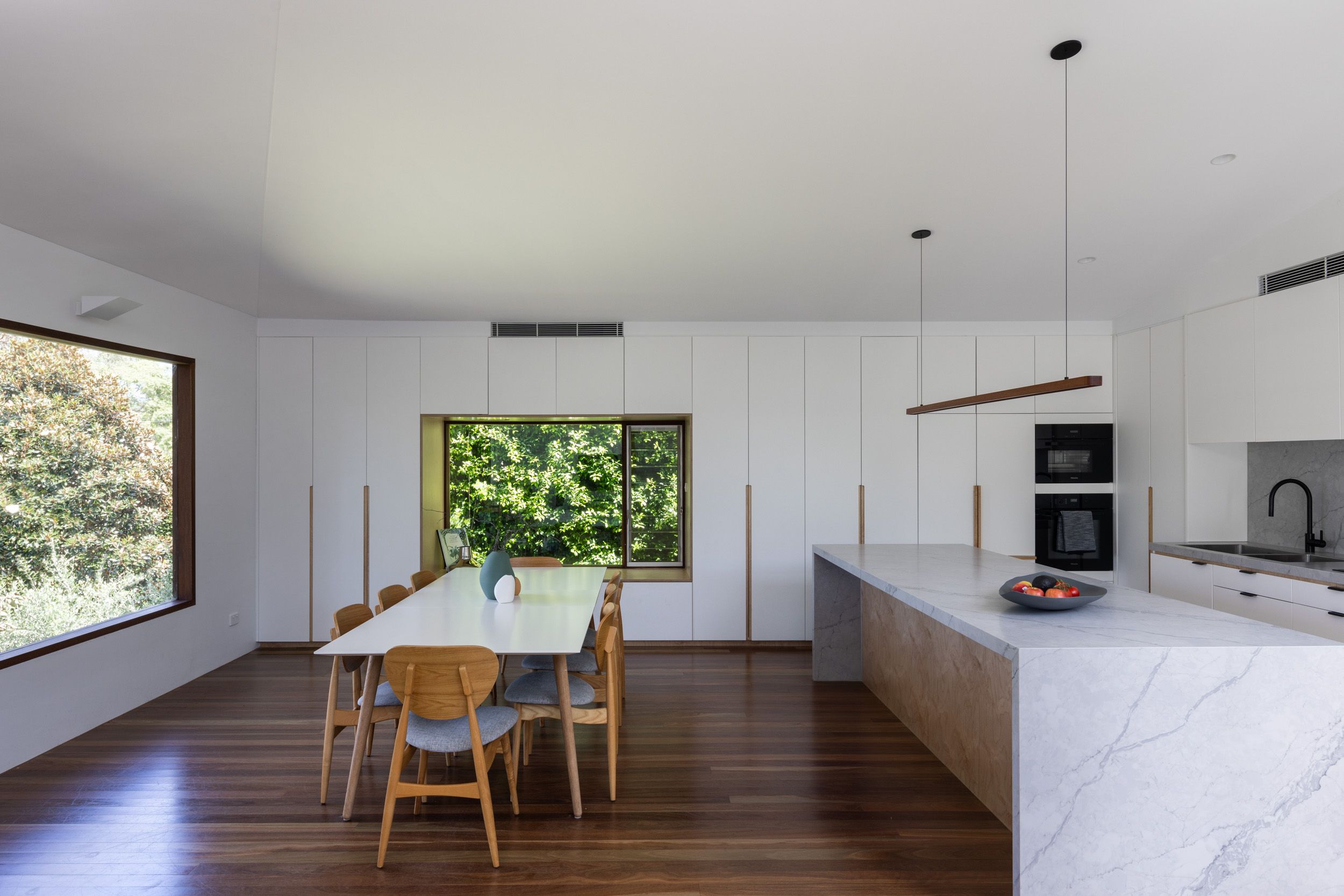 32 Robert Street — photo 3 of 17