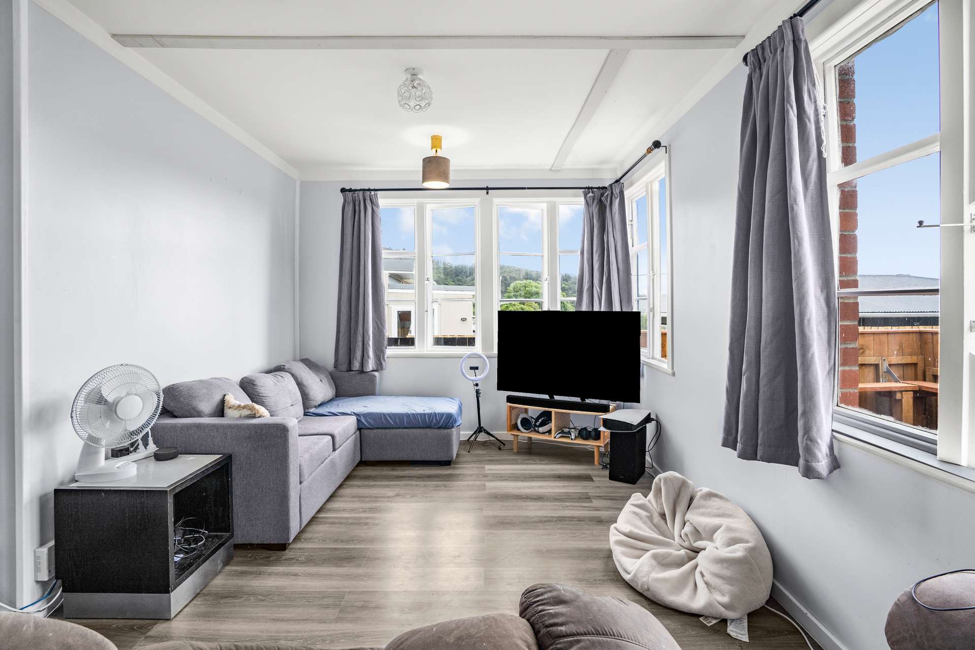 5 Buller Grove photo 1