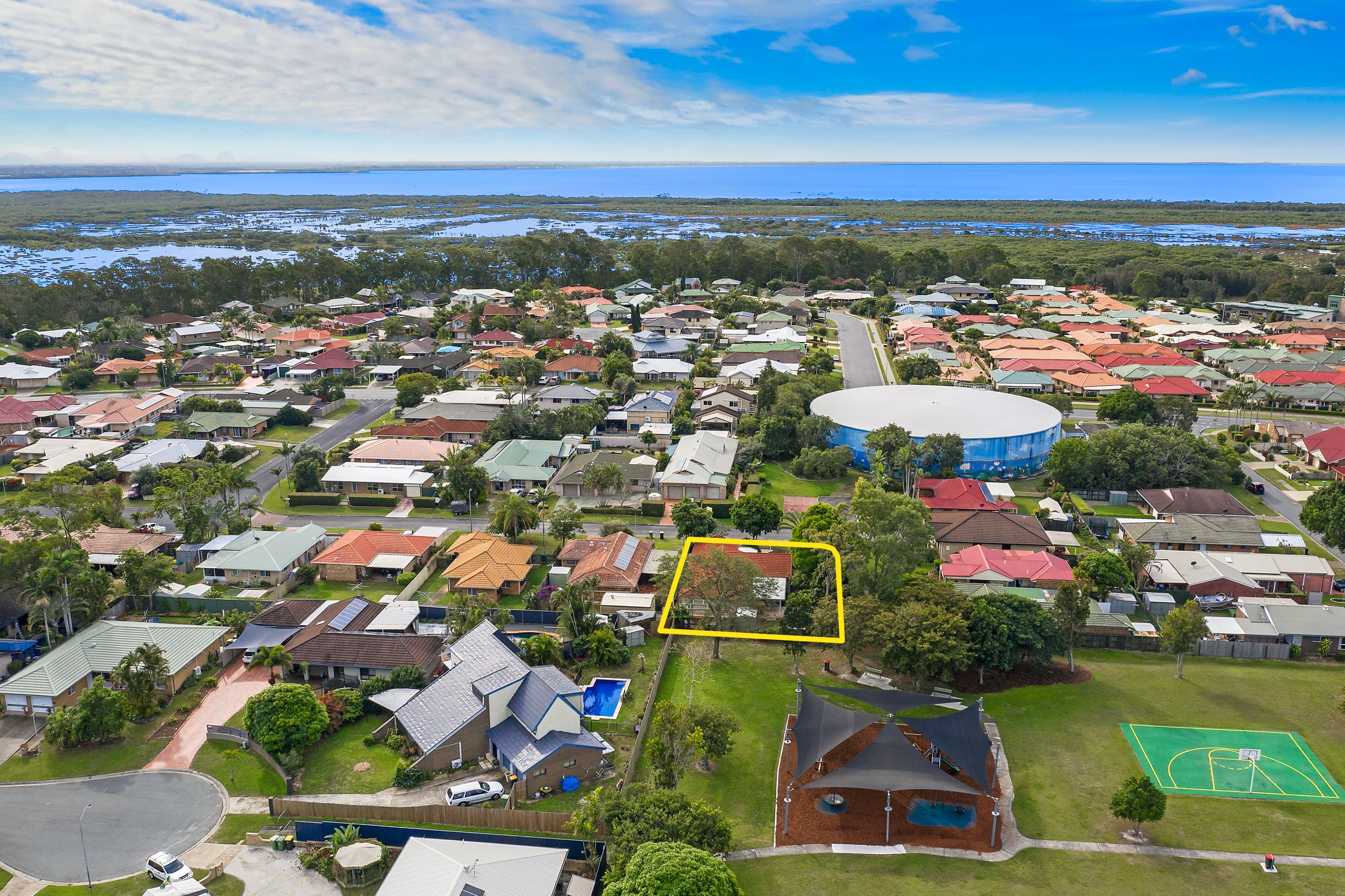 9 Bloodwood Court, Rothwell, QLD 4022