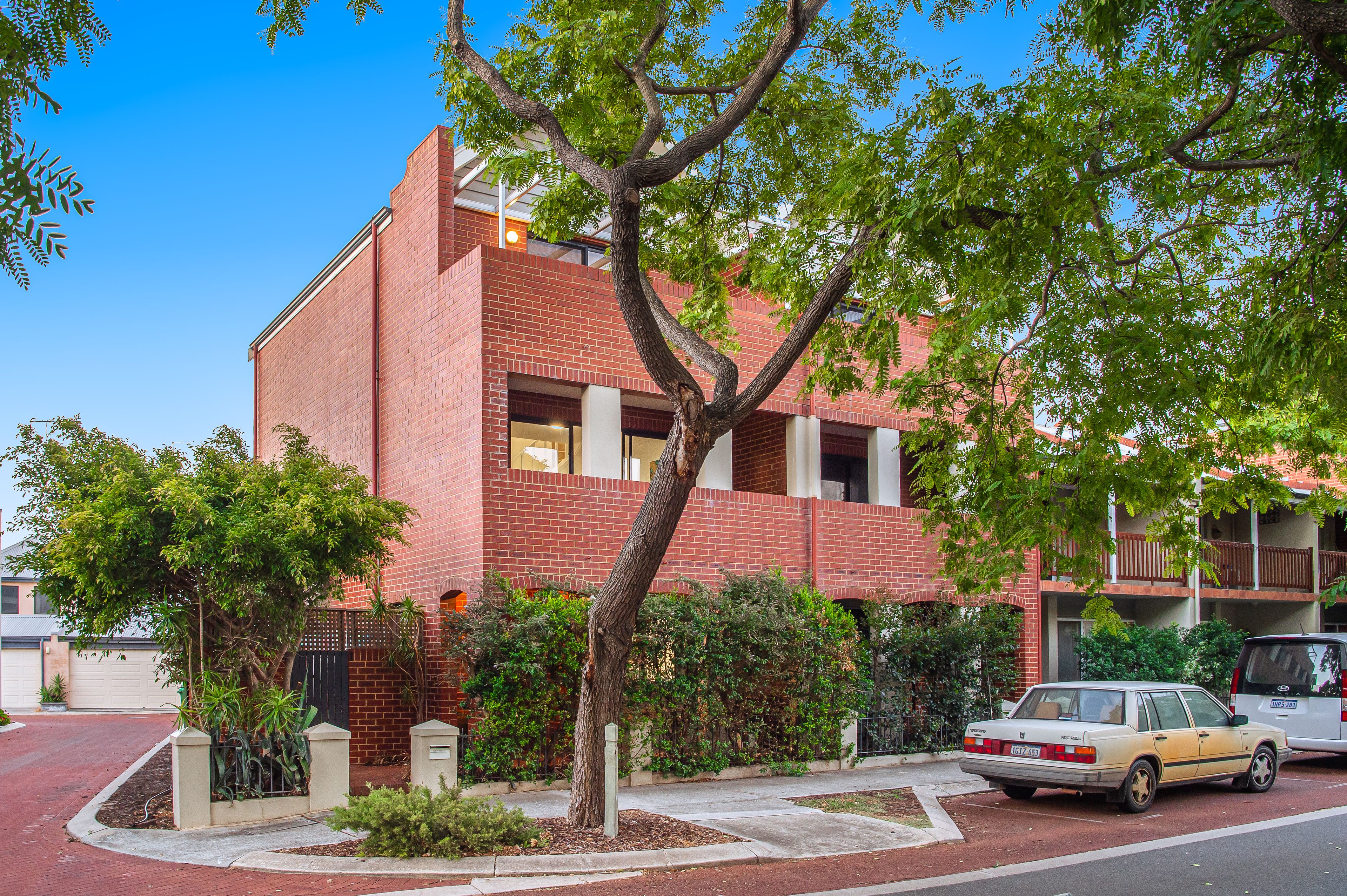 1/9 Doepel Street, North Fremantle, WA 6159