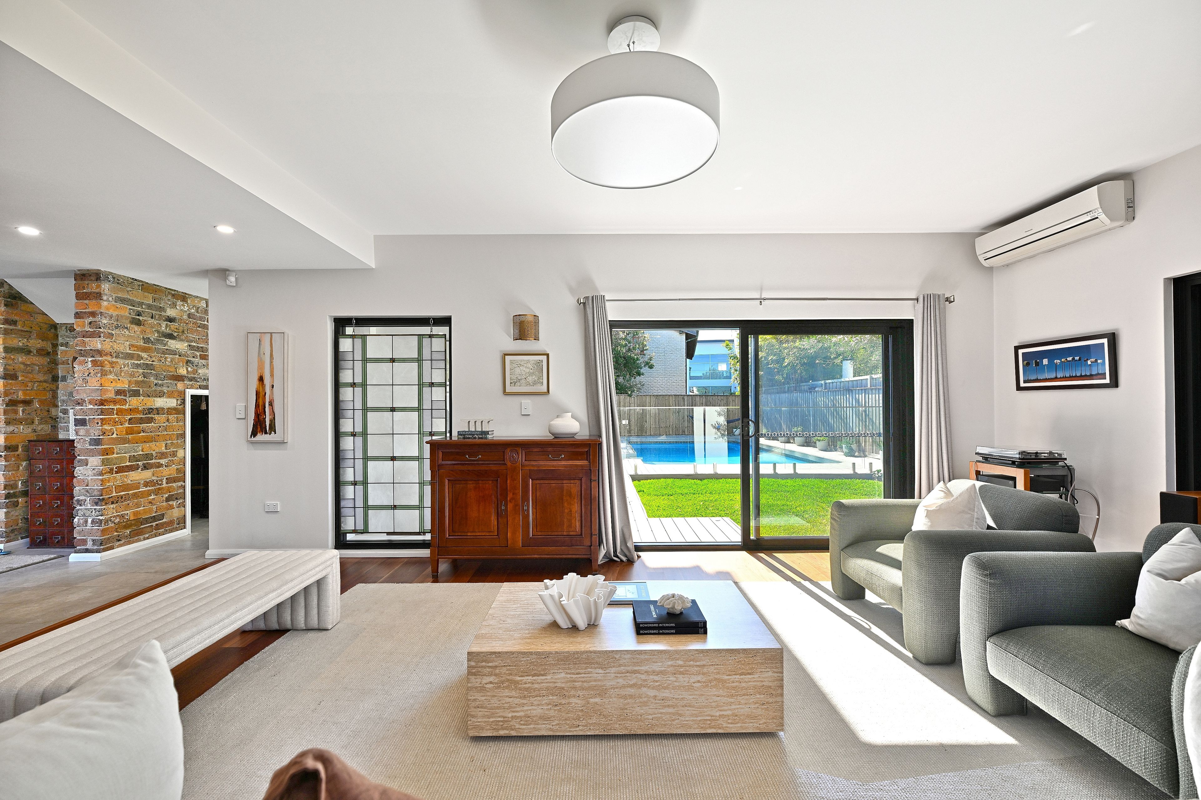 8 Fowler Crescent — photo 4 of 29