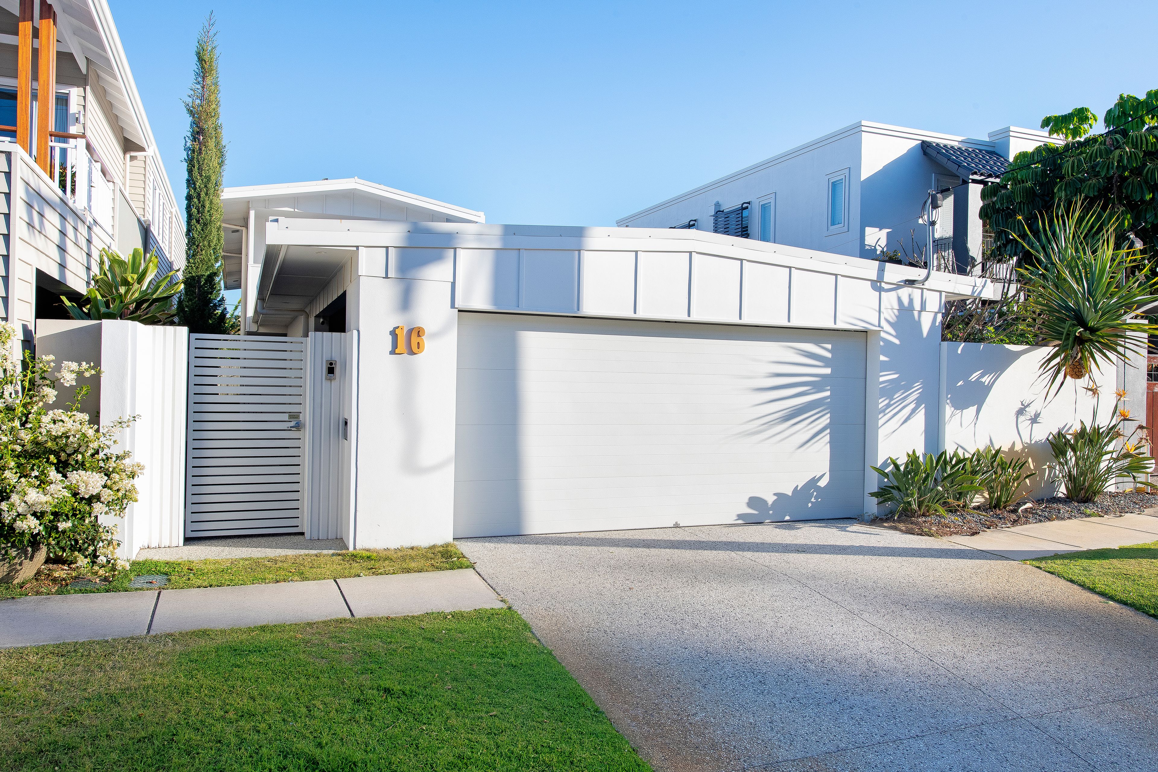 16 Santa Monica Road, Miami QLD 4220