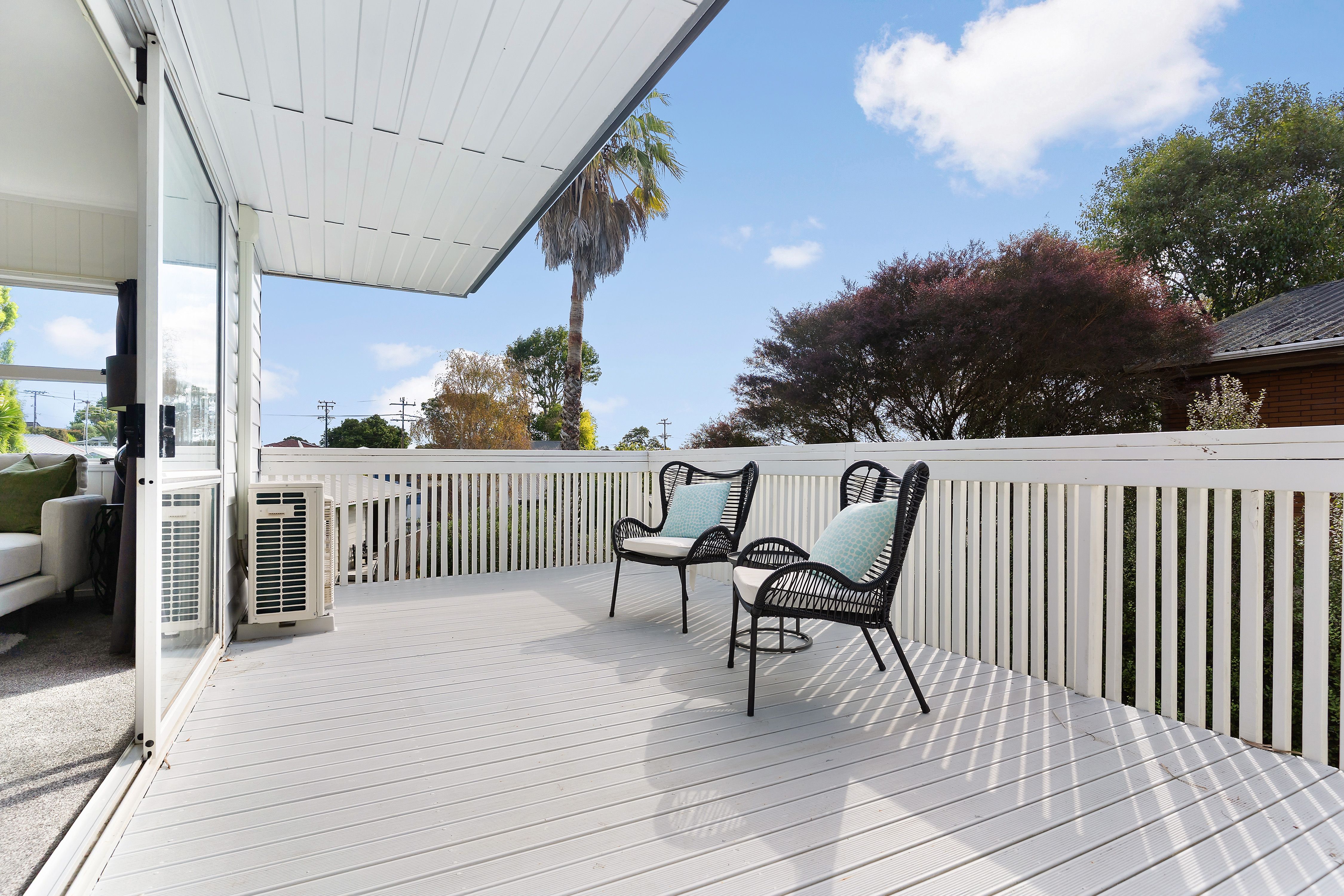 15B Aeroview Drive, Beach Haven, North Shore City