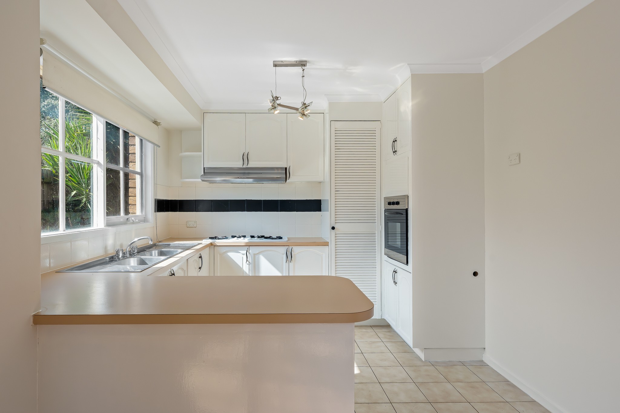 7 Walnut Court, Cranbourne North, VIC 3977