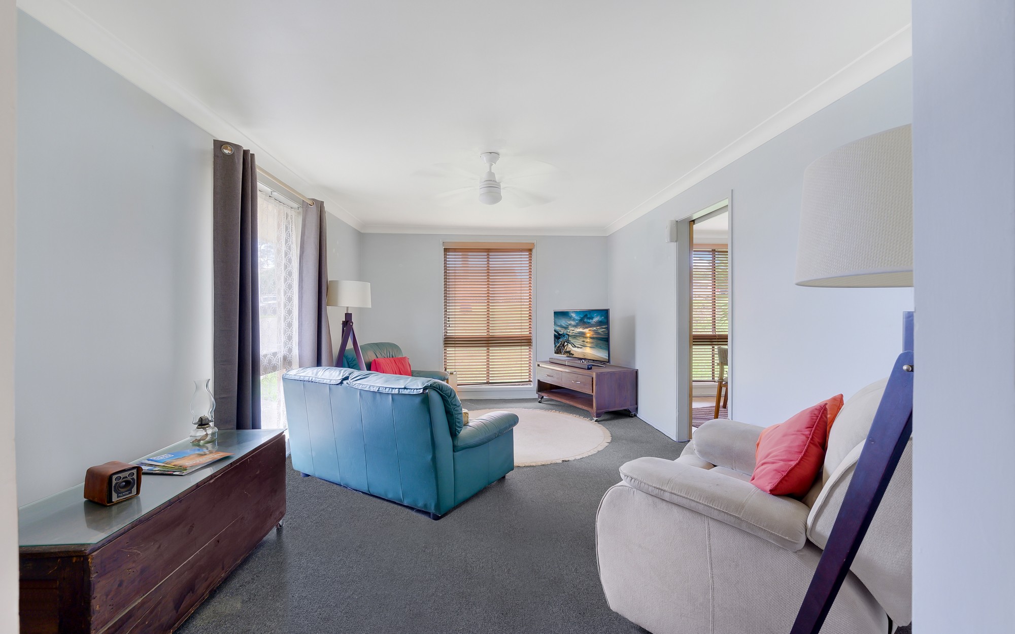 34 Lorenzo Crescent, Rosemeadow, NSW 2560