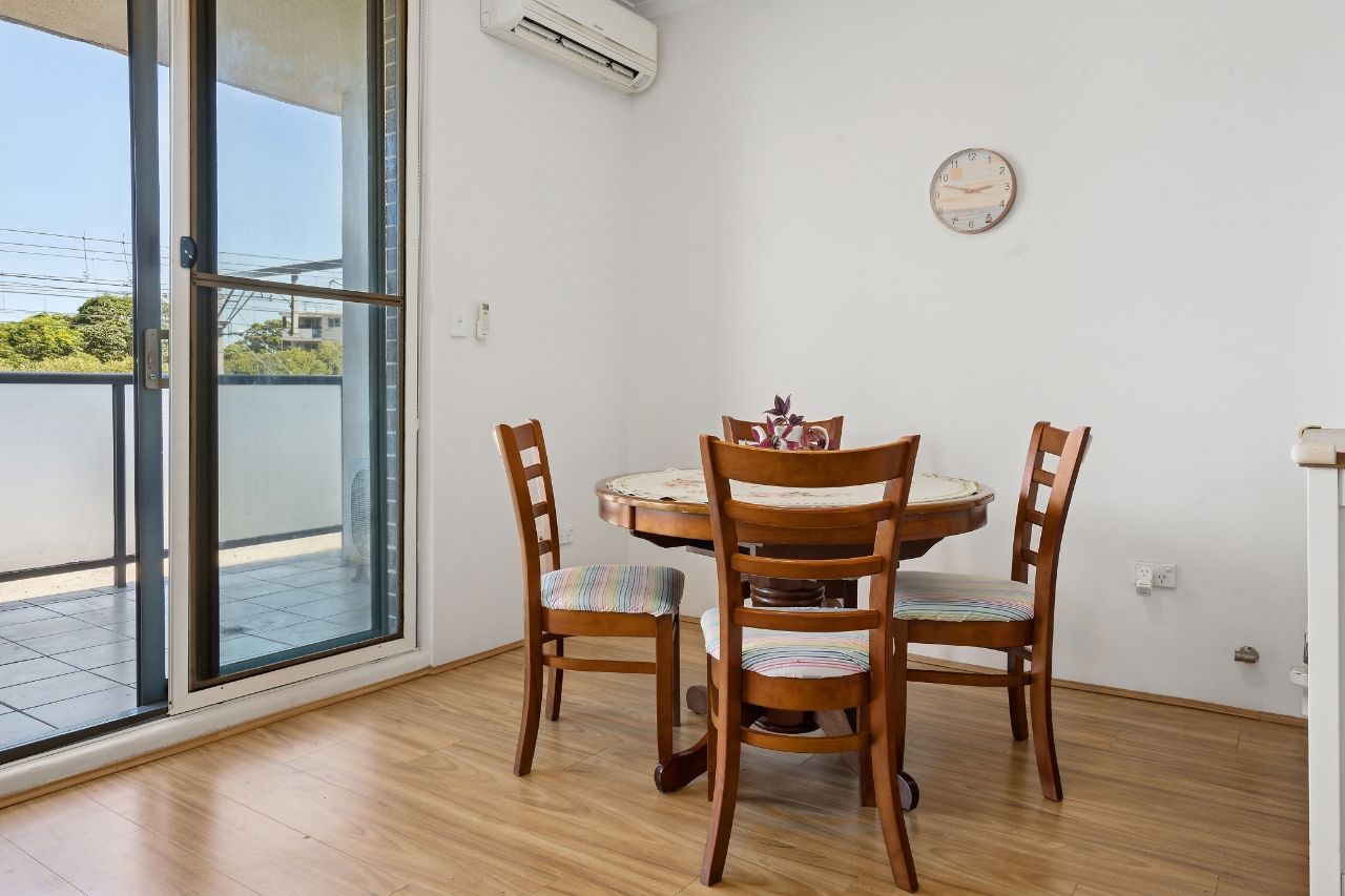 5/11-13 Treacy Street — photo 3 of 7