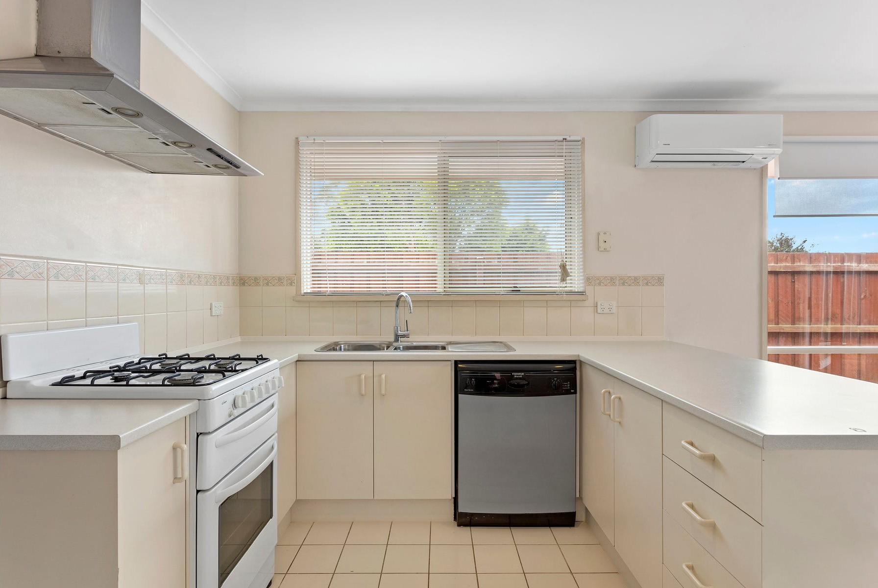 1 Plough Rise, Narre Warren South, VIC 3805