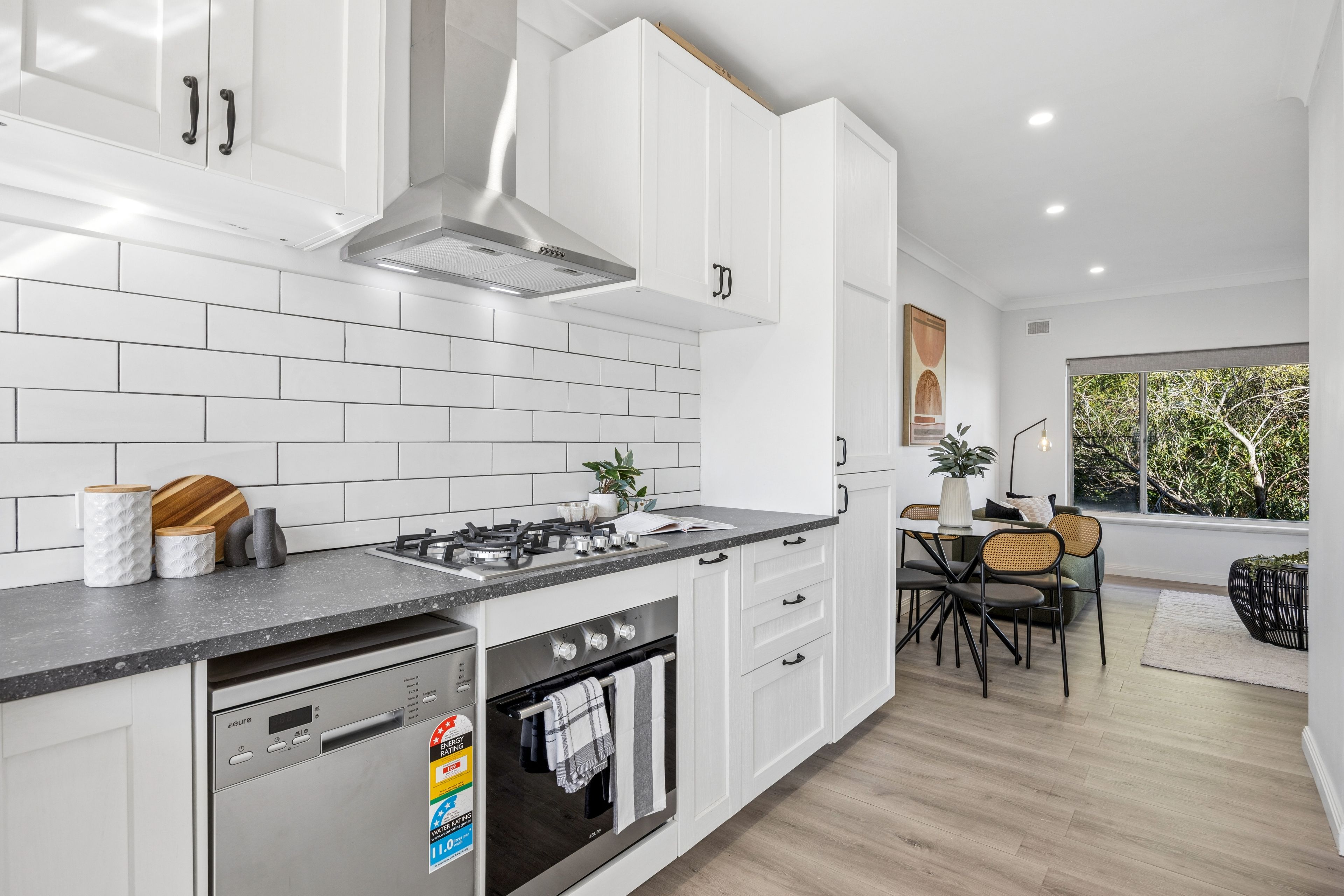 6/5 Stanley Street — photo 3 of 11