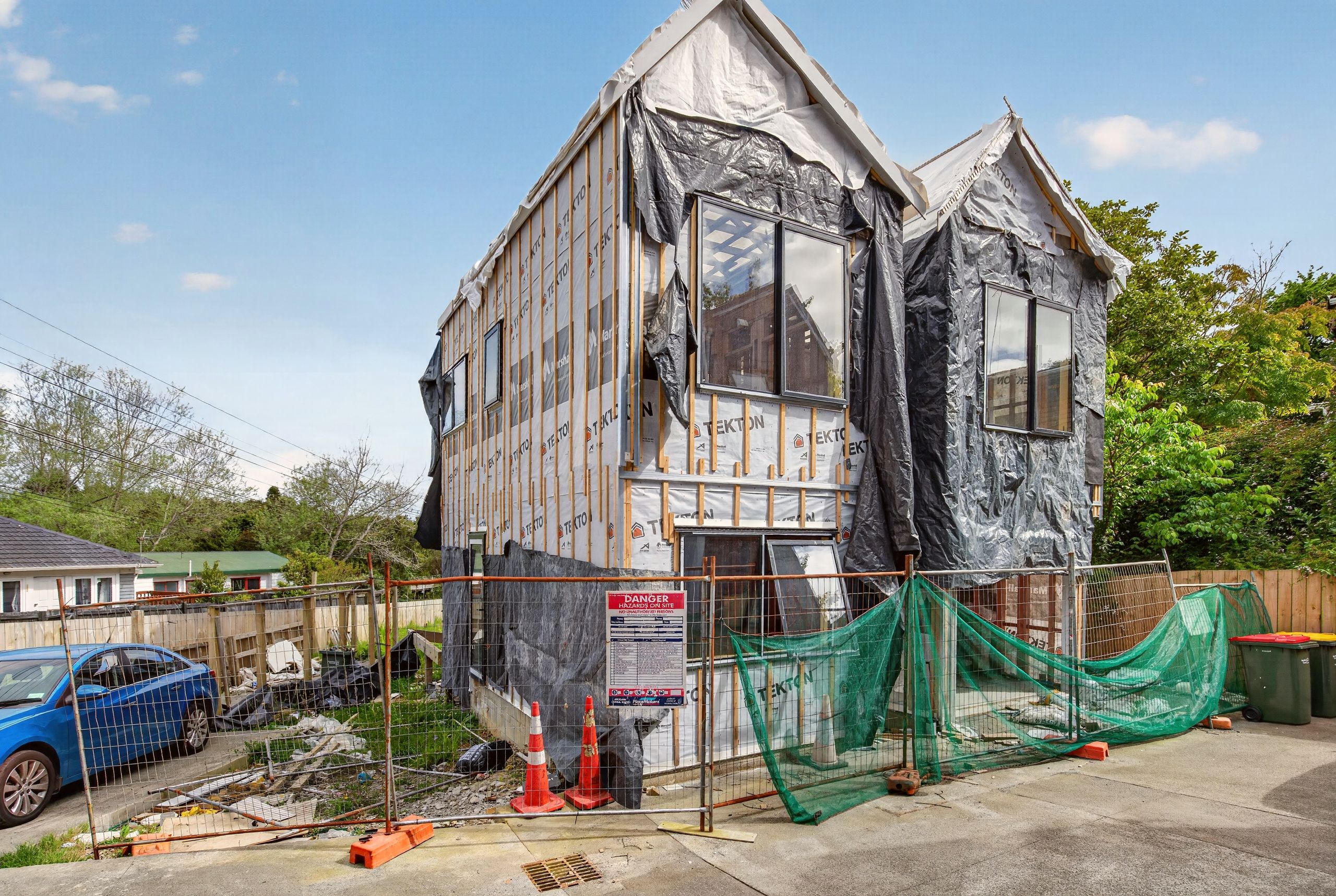 6 & 7/11 Seymour Road, Sunnyvale, Waitakere City