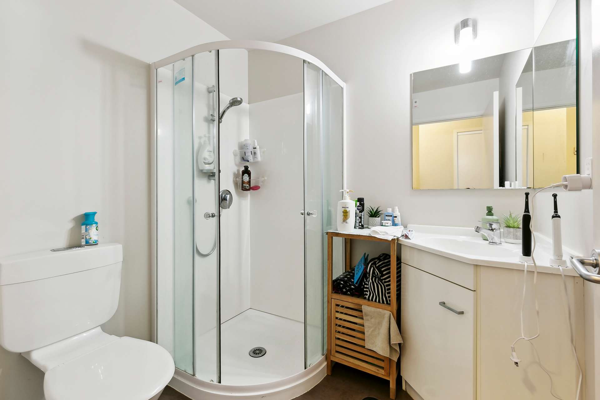 2A & 2B/101 Molesworth Street photo 15