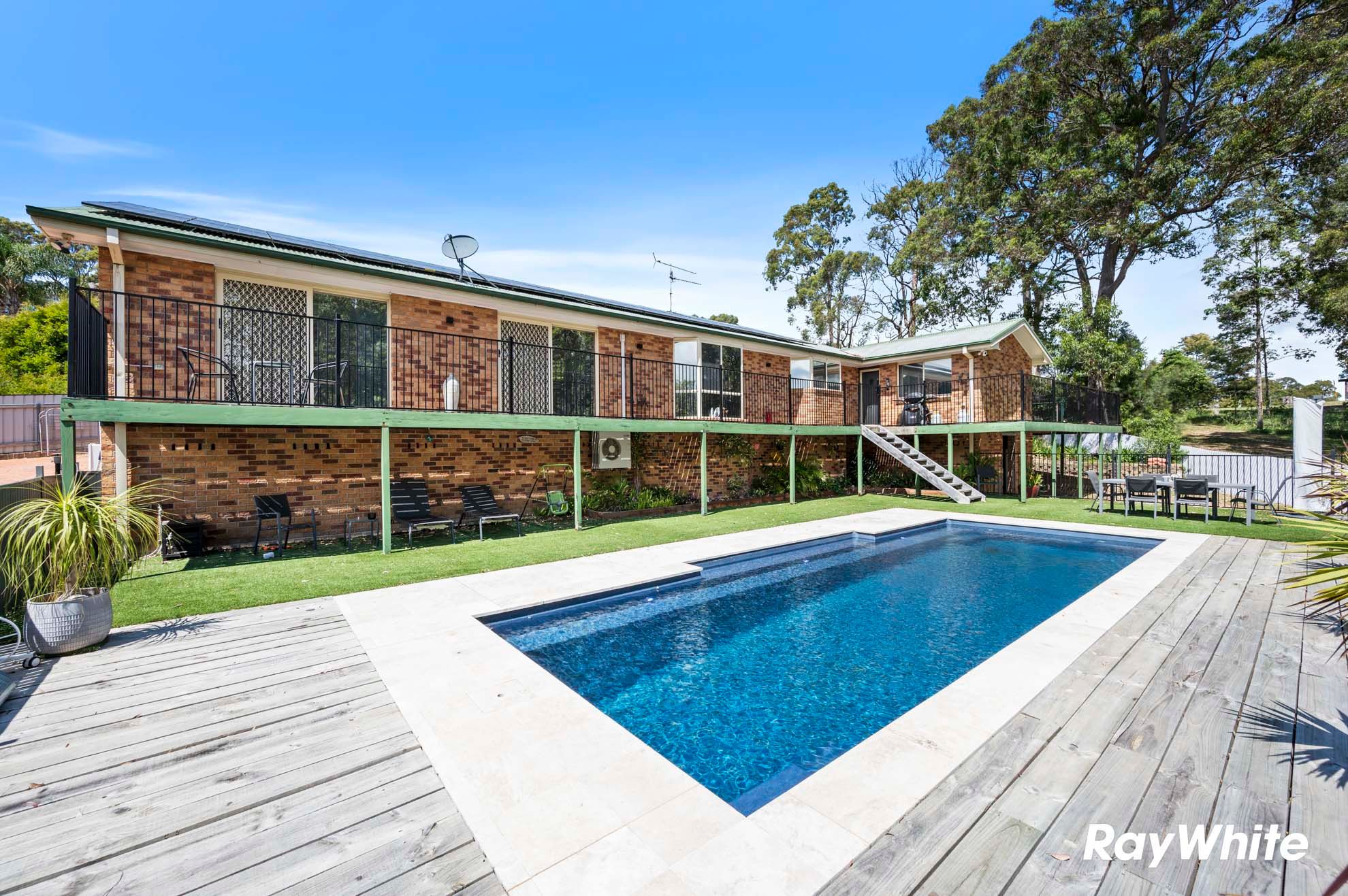 65 Karoola Crescent, Surfside, NSW 2536