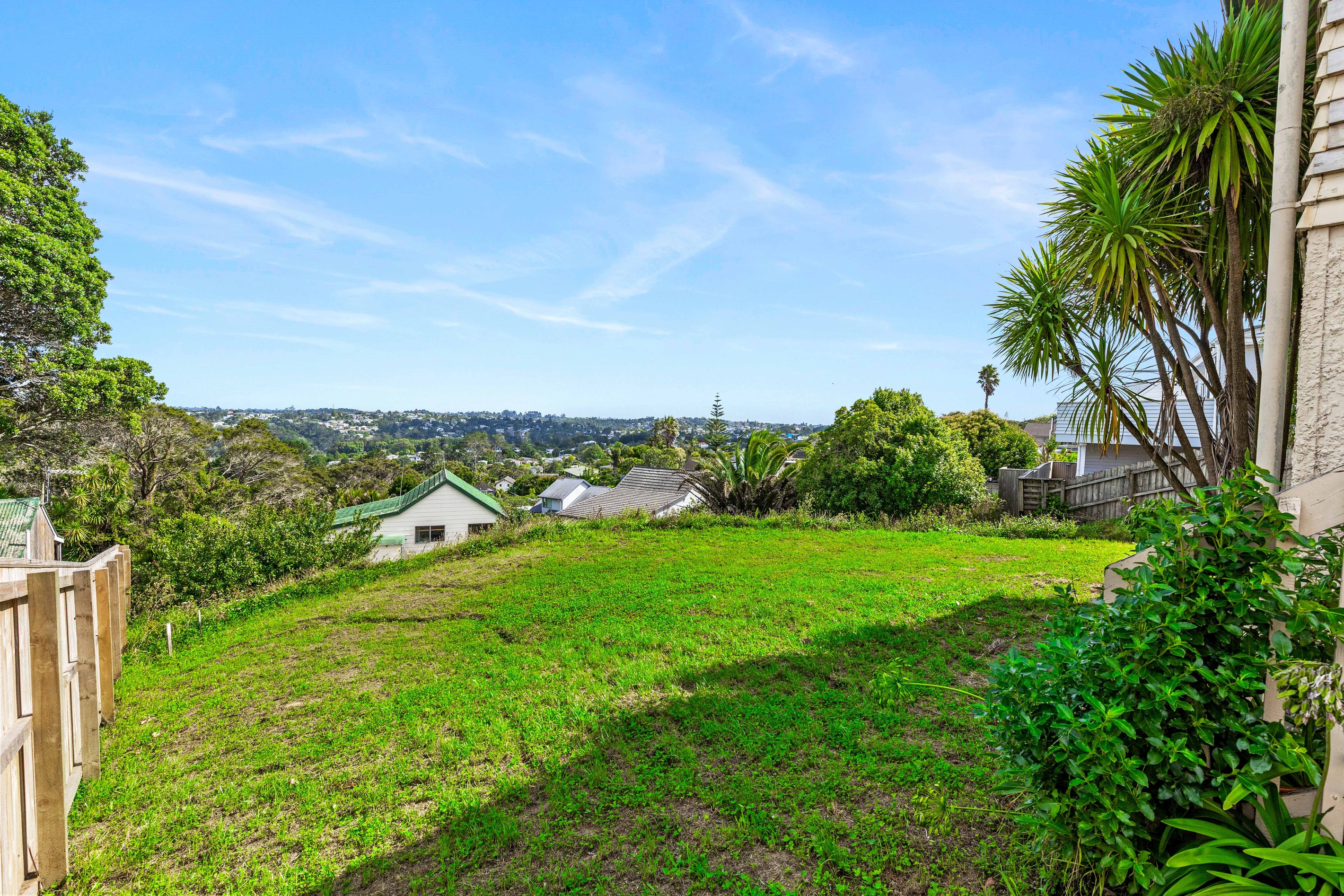 320 Glenfield Road, Glenfield, North Shore City