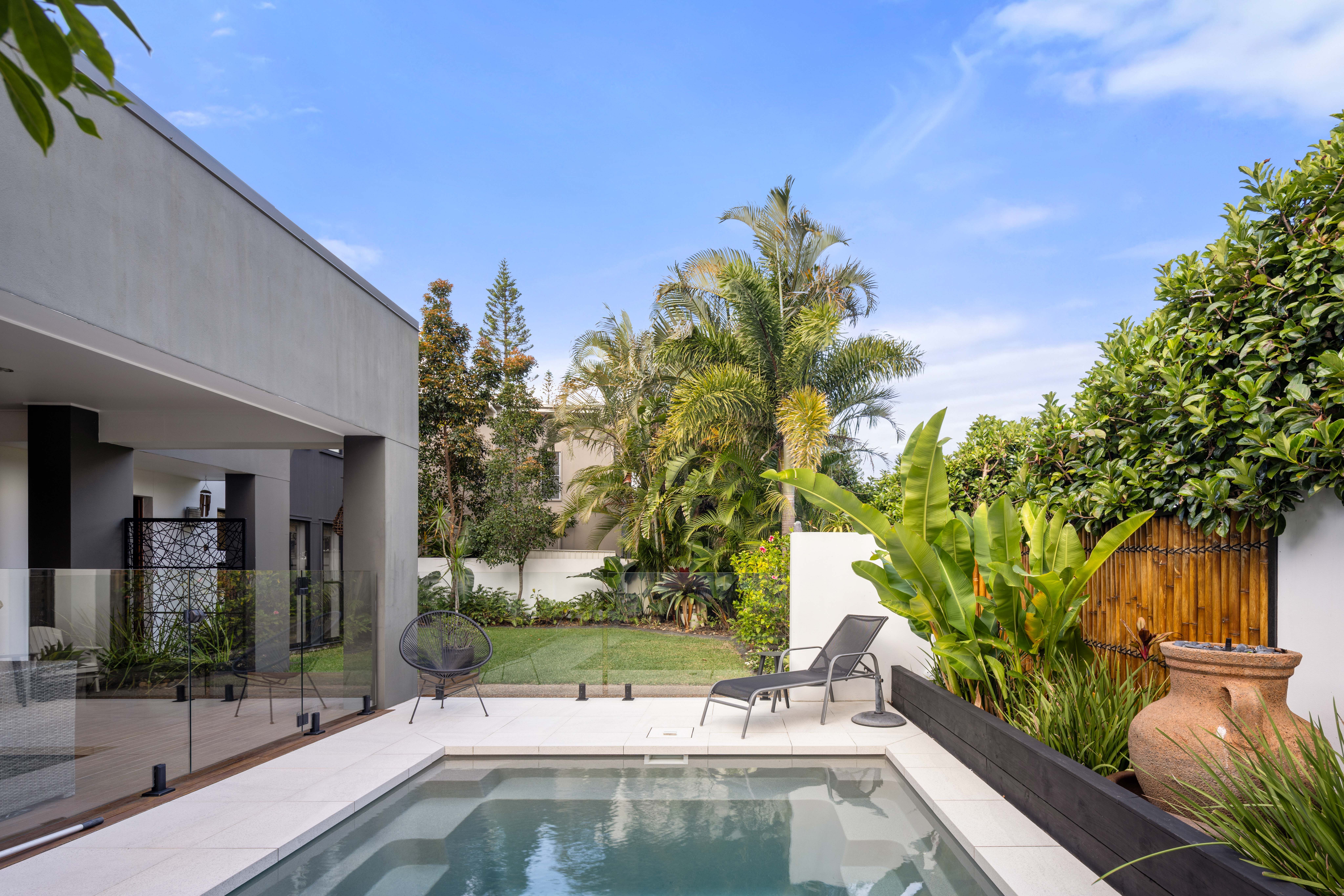 11 Onshore Place, Helensvale QLD 4212