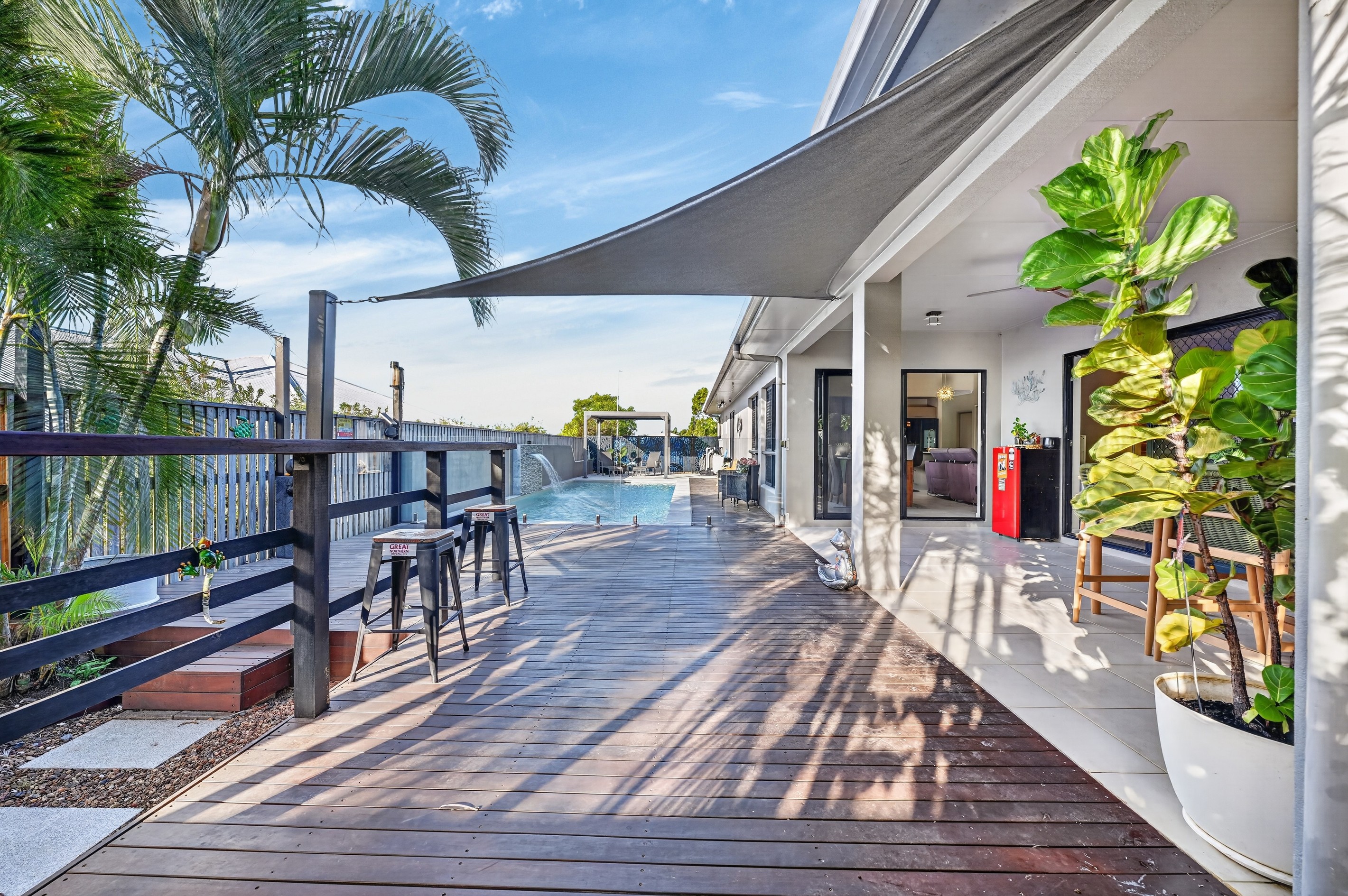 11 Holbourne Street, Bushland Beach, QLD 4818