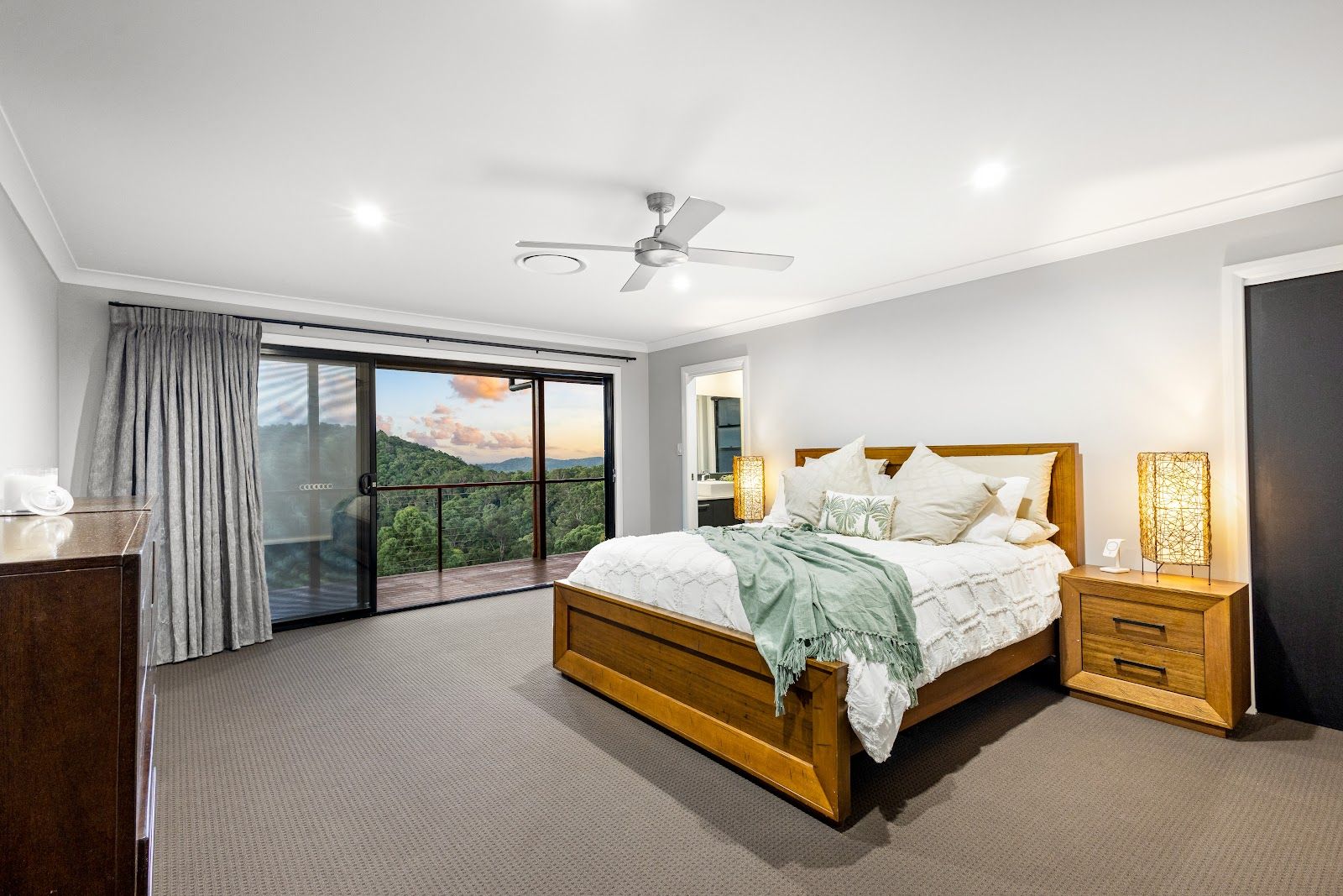 45 Honeydew Place — photo 8 of 20