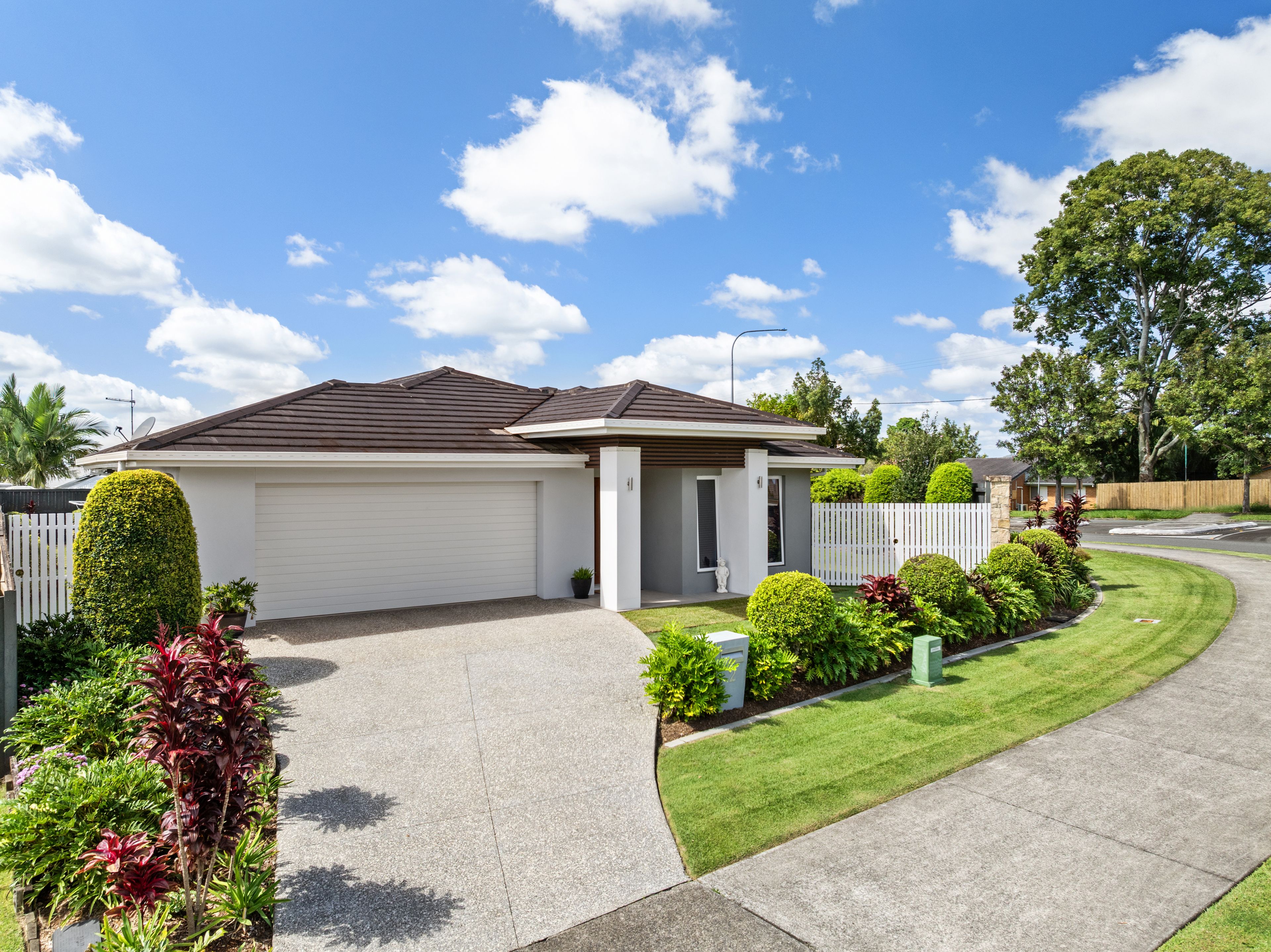 2 Pineview Drive, Beerwah, QLD 4519