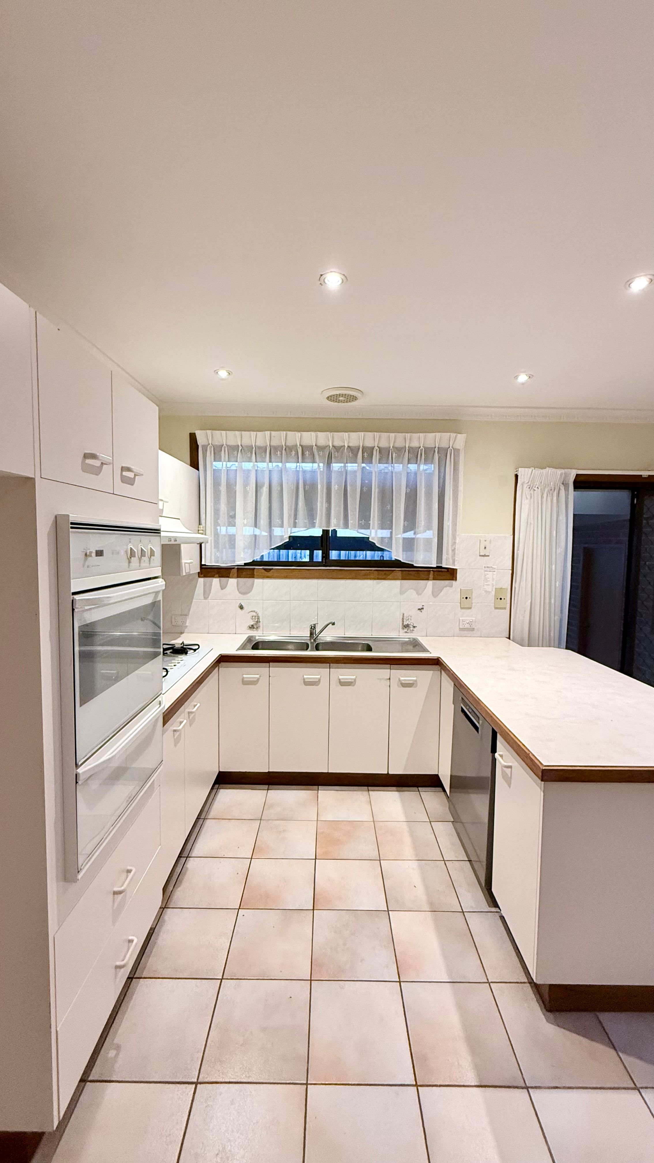 17 Peel Street — photo 3 of 16