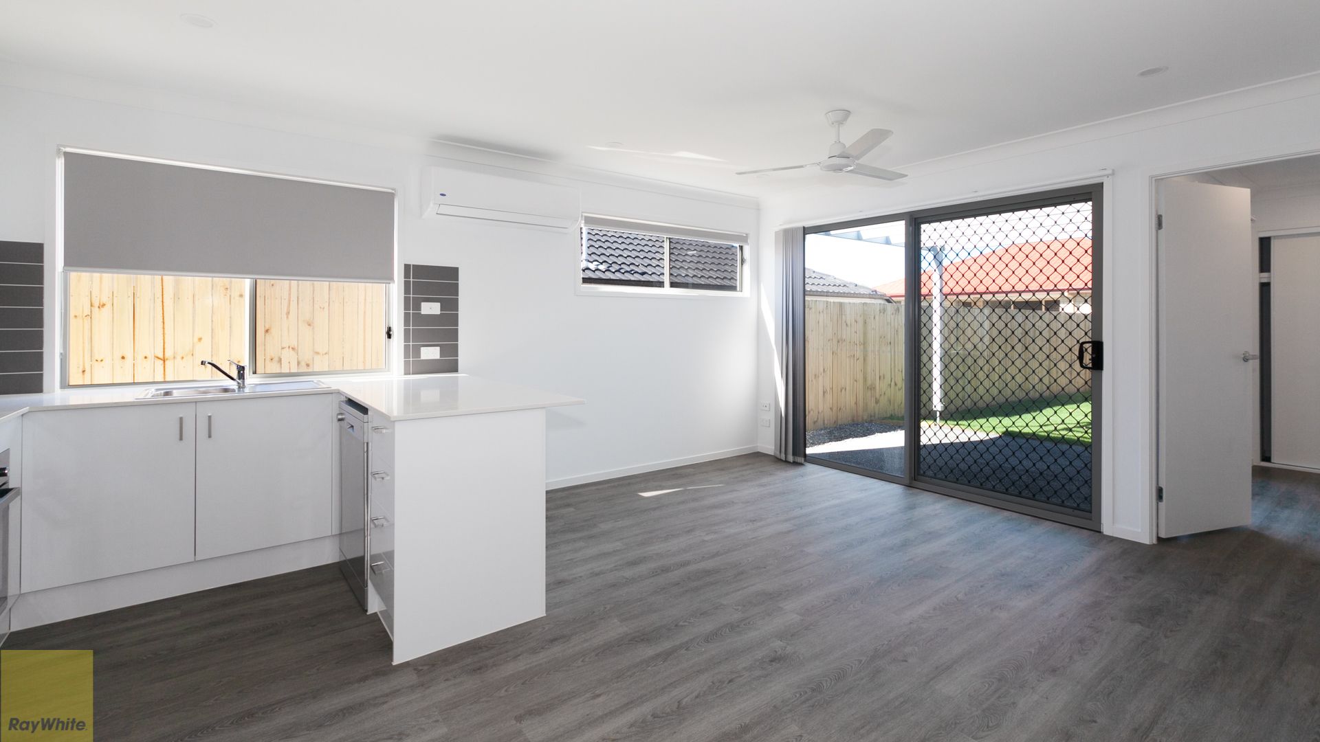 2-4/19 Short Street Lot 5, Boronia Heights, QLD 4124
