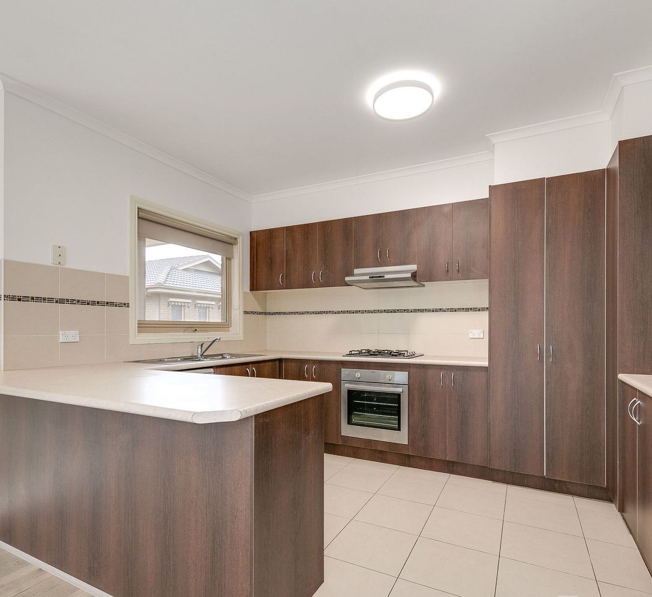 3/27-29 Rogers Street, Pakenham, VIC 3810