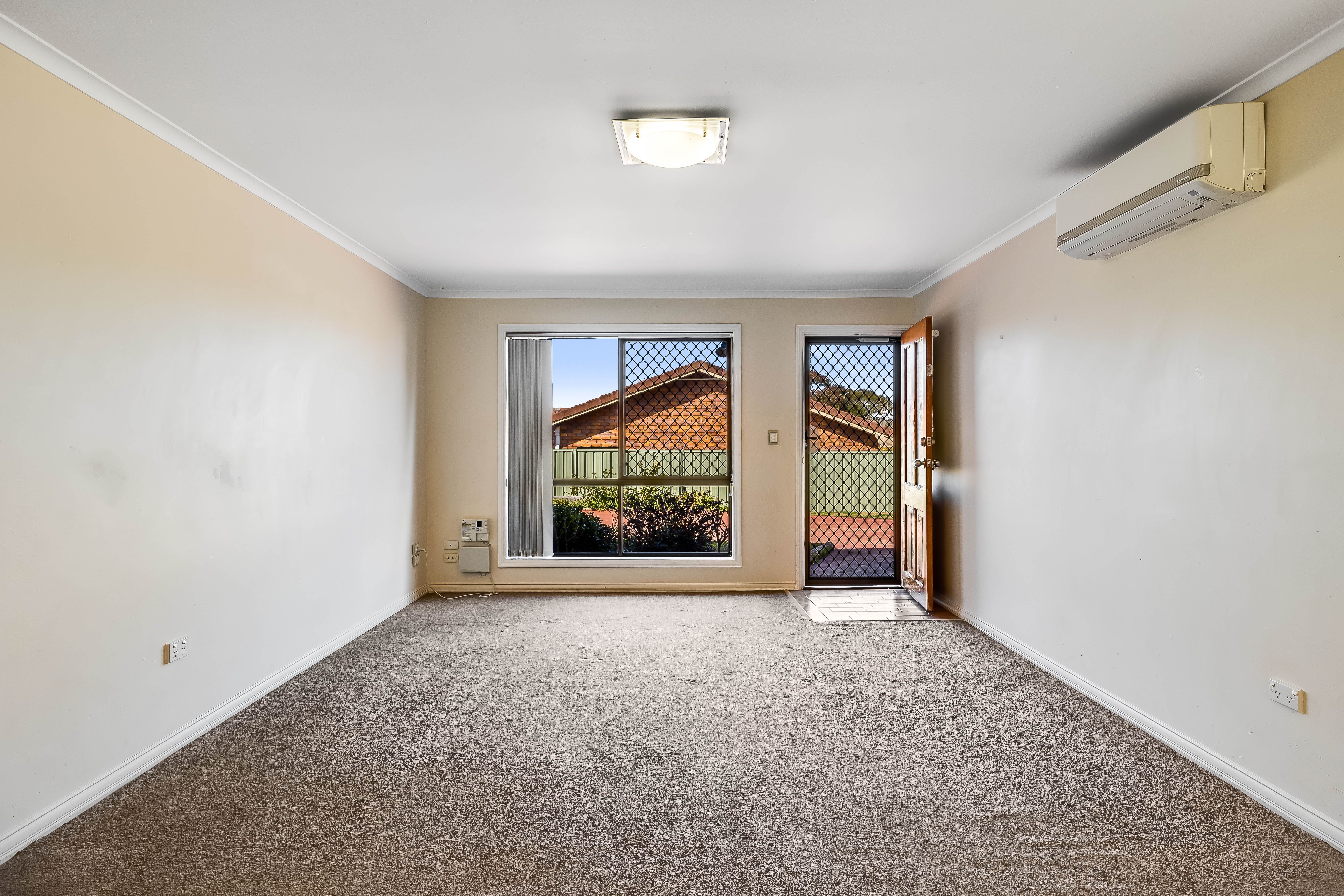 Unit 1/23 Marwedel Street, Kearneys Spring, QLD 4350