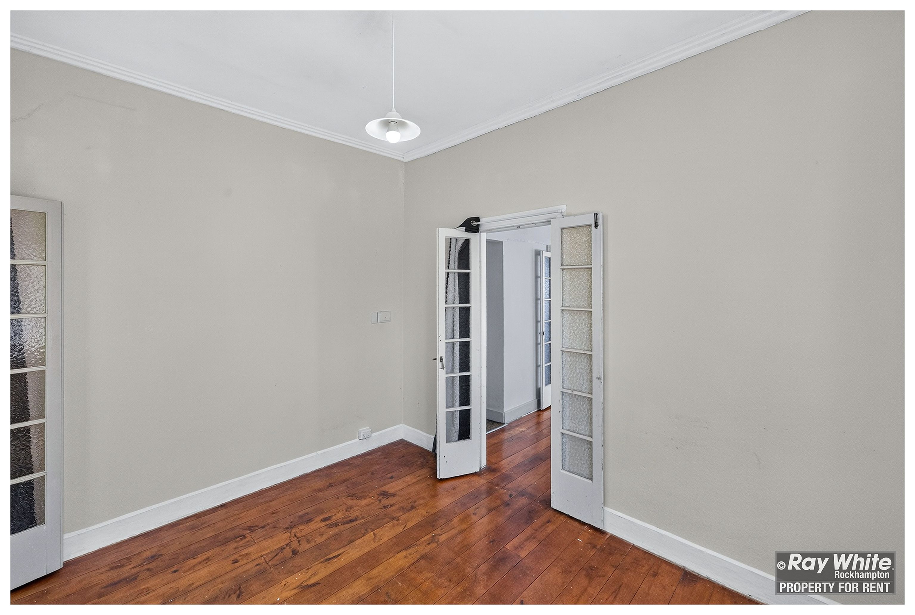 189 Kent Street — photo 17 of 24
