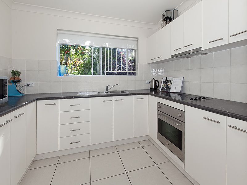 2/12 Rutland Street, Coorparoo, QLD 4151