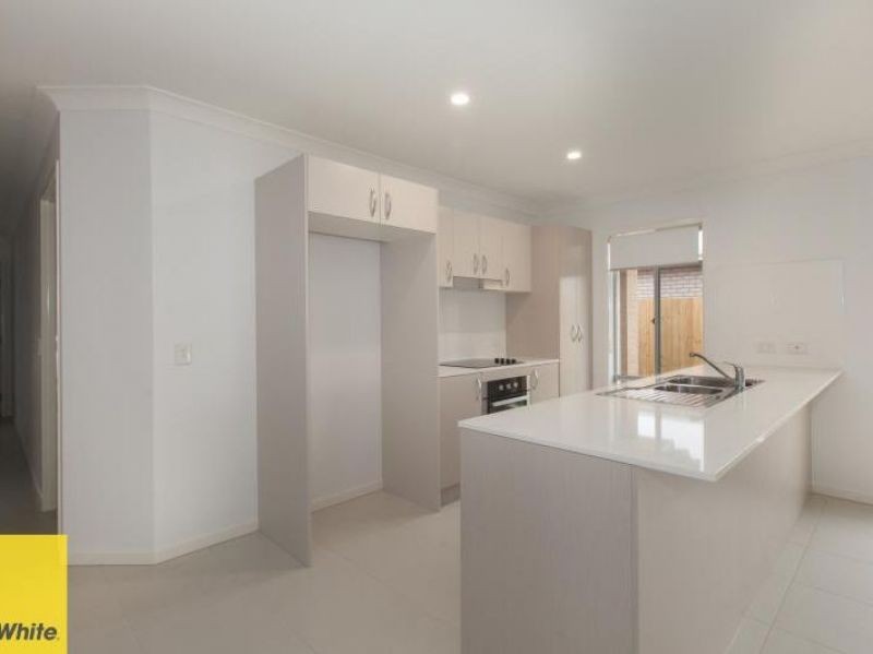 27 Sidney Court, Logan Reserve, QLD 4133