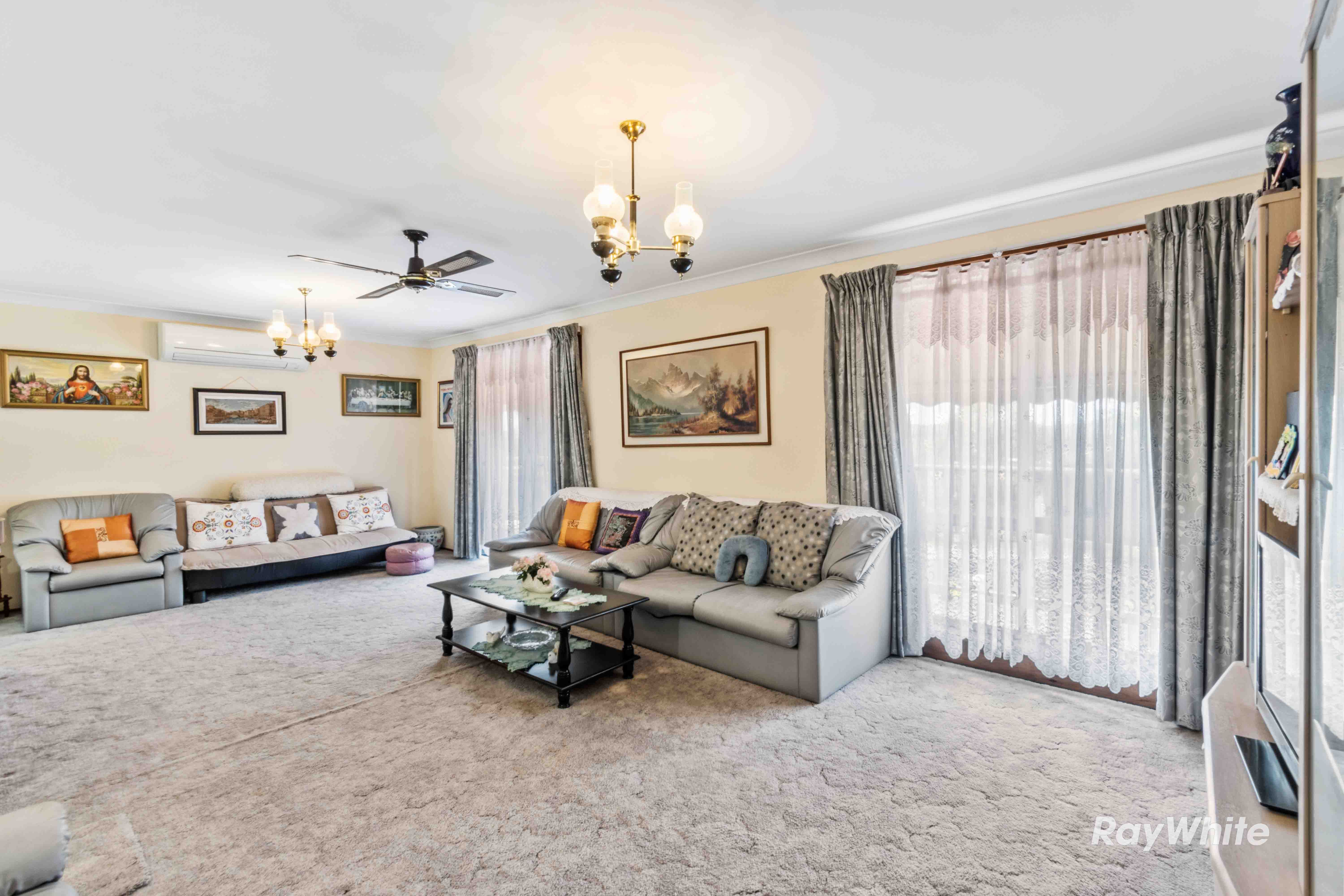 22 Penthouse Place — photo 4 of 30
