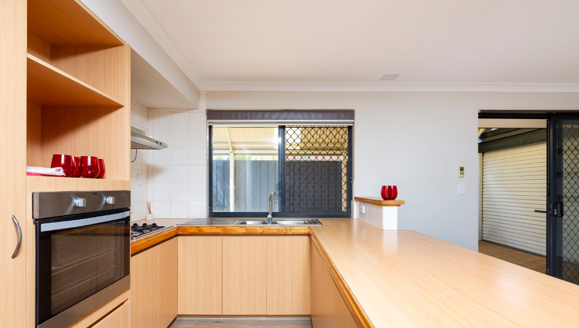 43 Campbell Street — photo 3 of 20