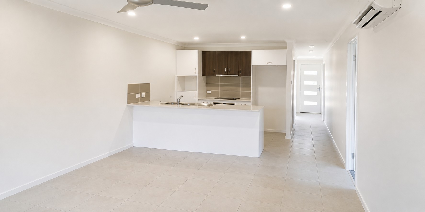 1/16 Canopus Court, Kingston, QLD 4114