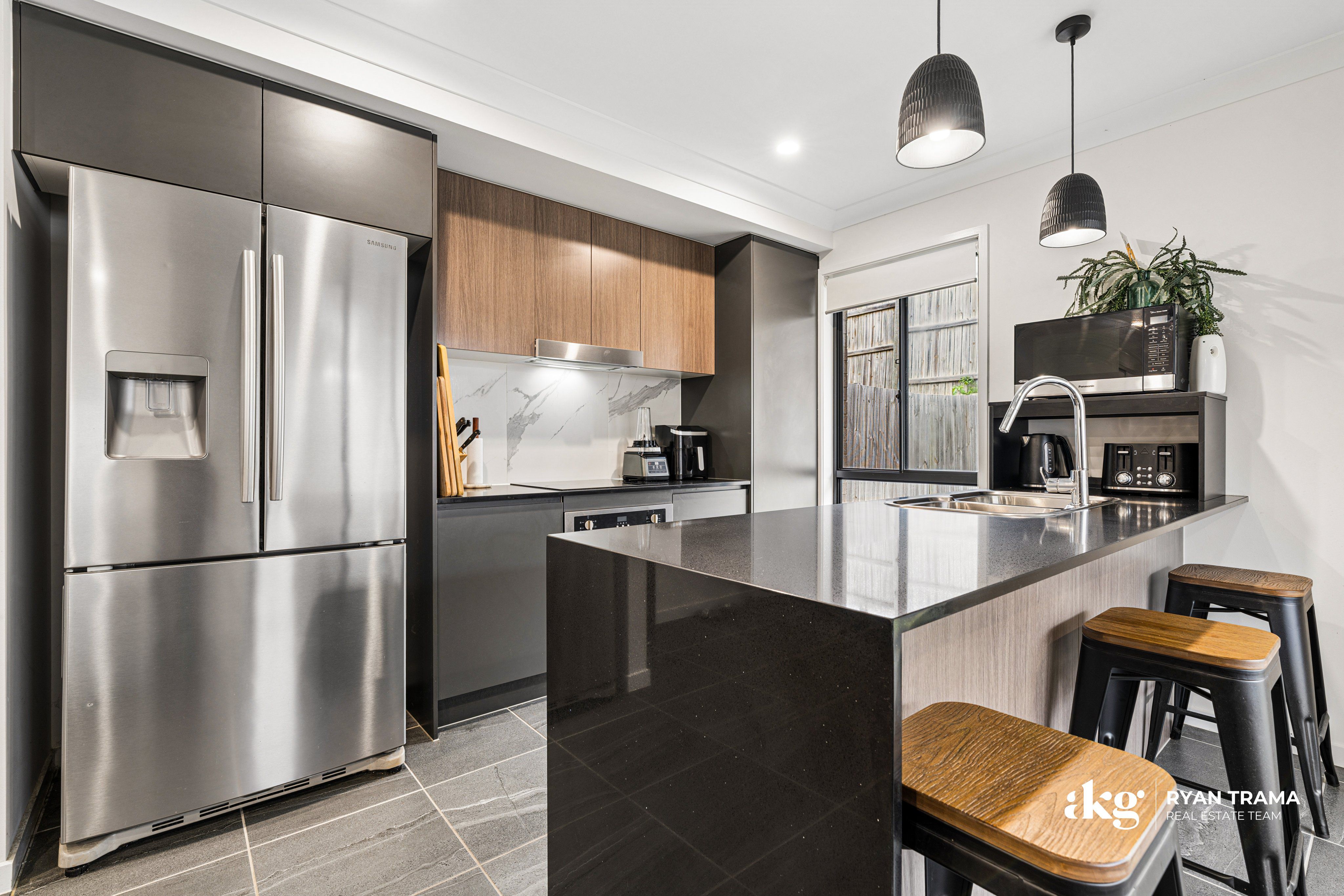 15 Sunline Court — photo 3 of 30