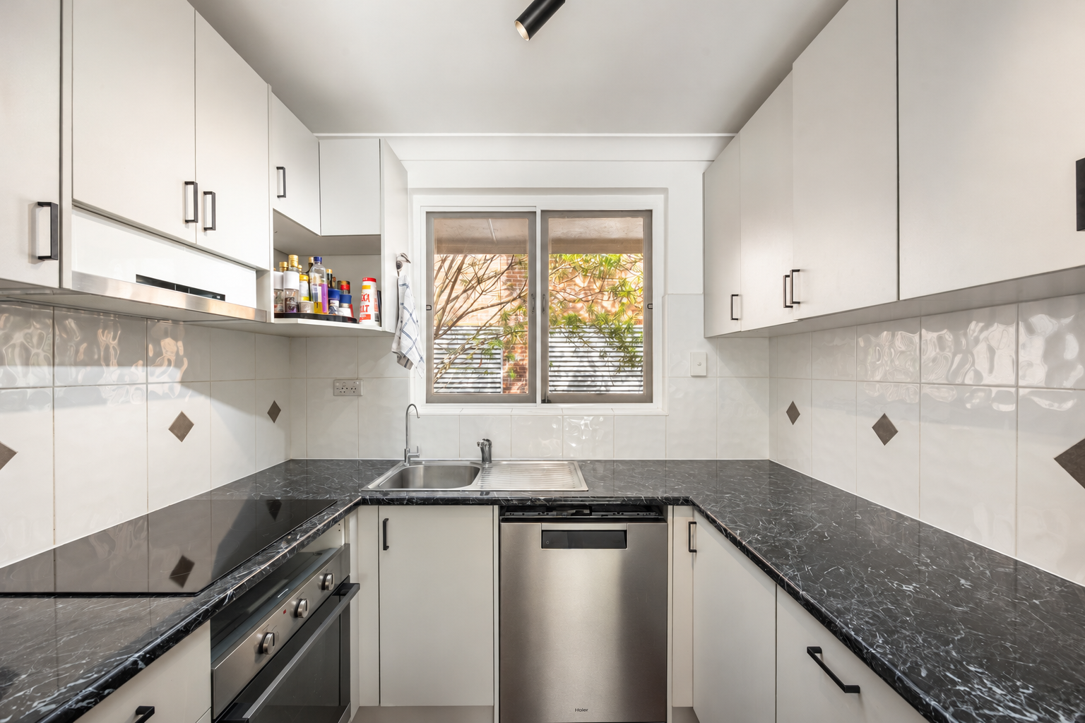 4/10 Vincent Street — photo 6 of 10