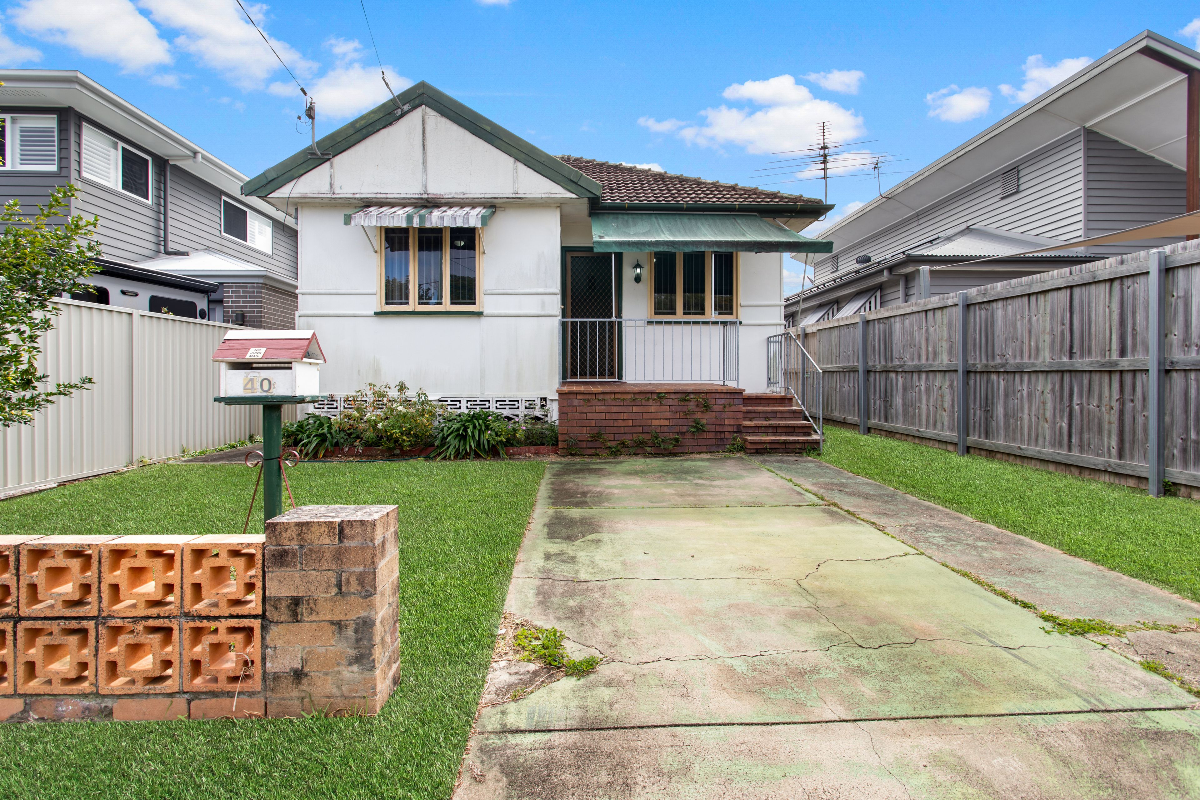 40 King Street — photo from Ray White Woody Point