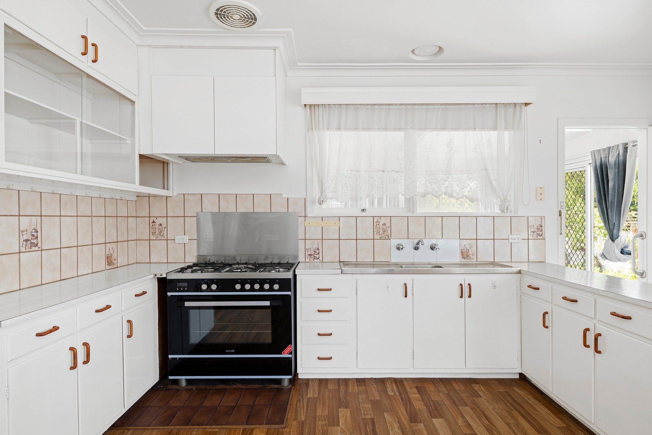 196 High Street, Heathcote, VIC 3523