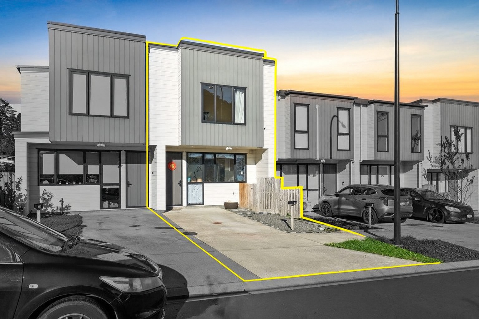 10 Karoro Road, Flat Bush, Manukau City