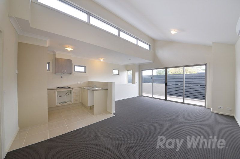 7/8 Woodvale Road — photo 3 of 7