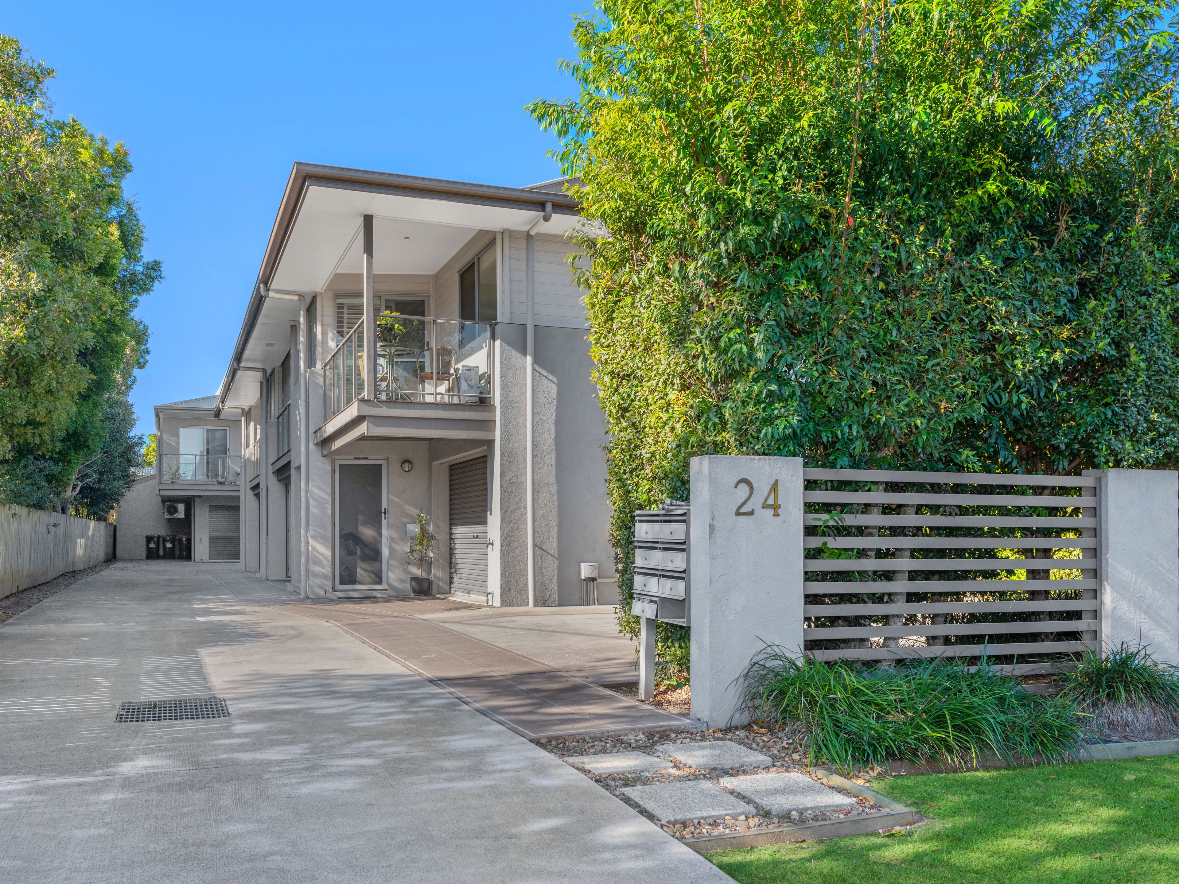 24 Dethridge Street, Northgate QLD 4013