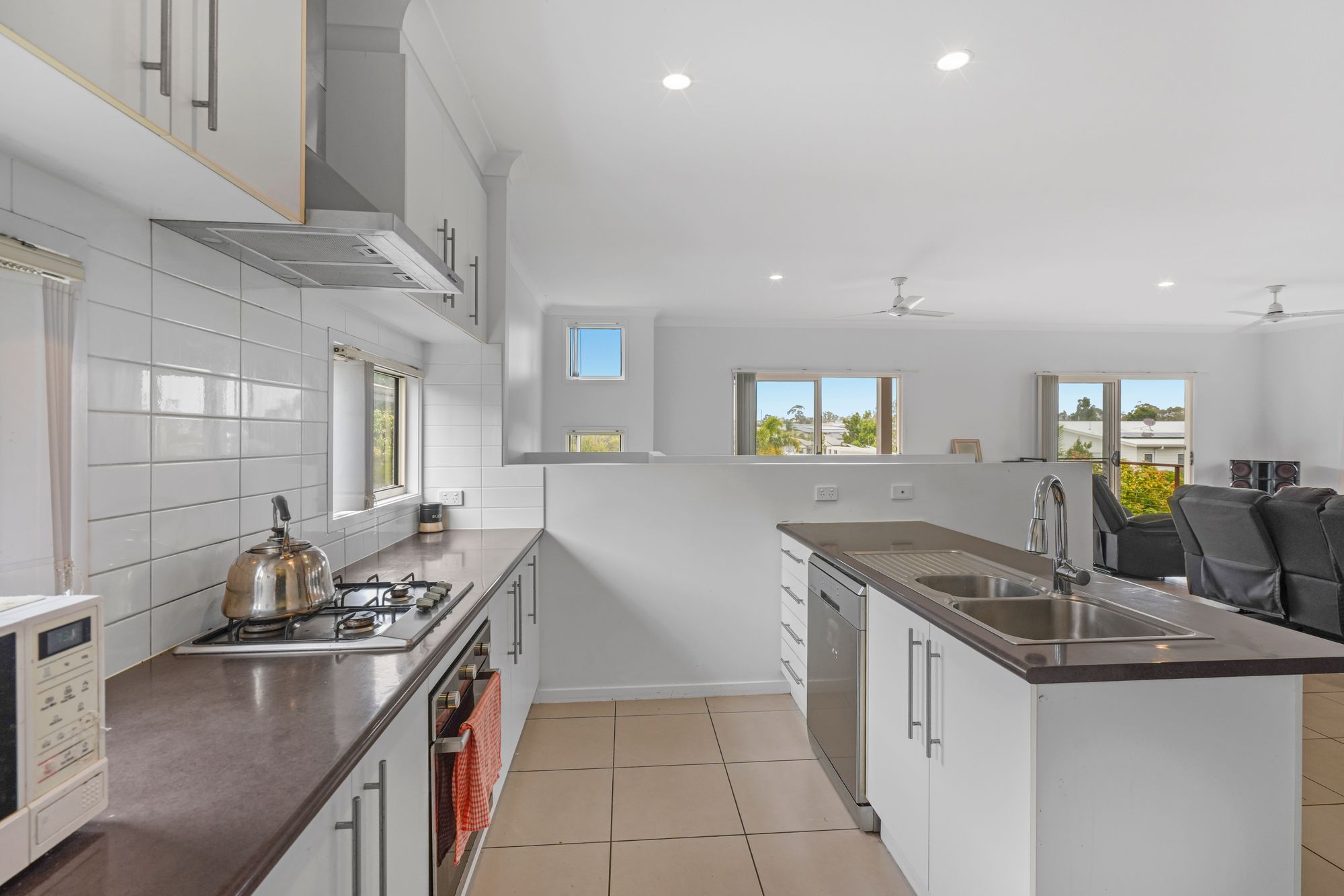 16 Wharf Court — photo 4 of 23