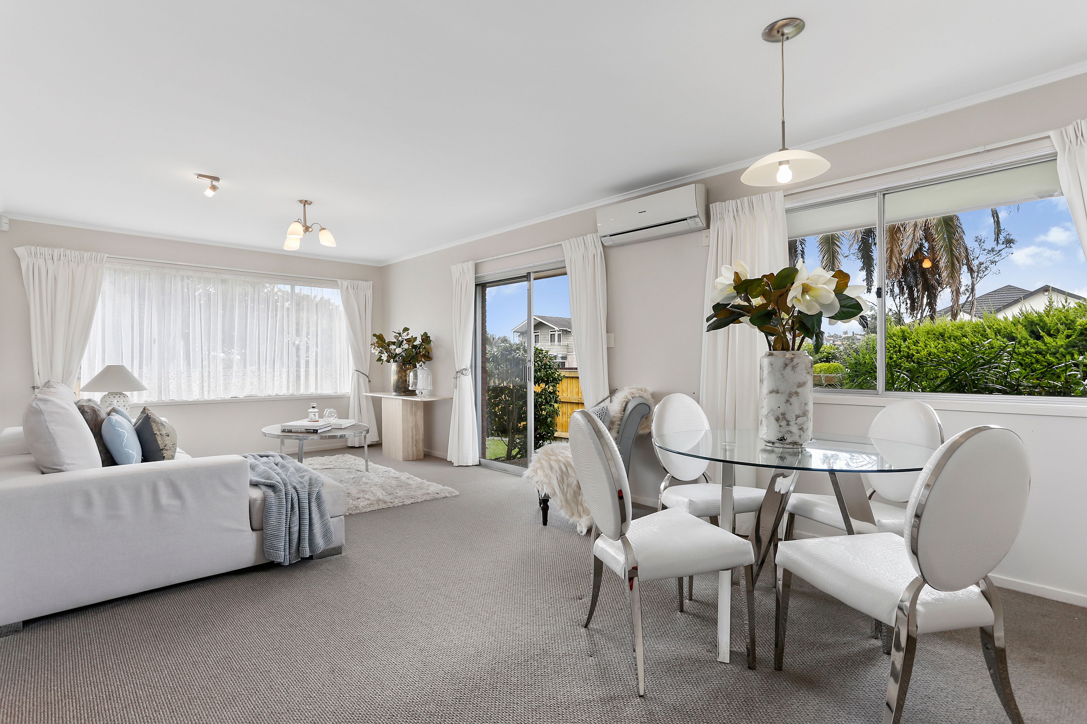 1/27 Eastern Beach Road, Bucklands Beach, Manukau City