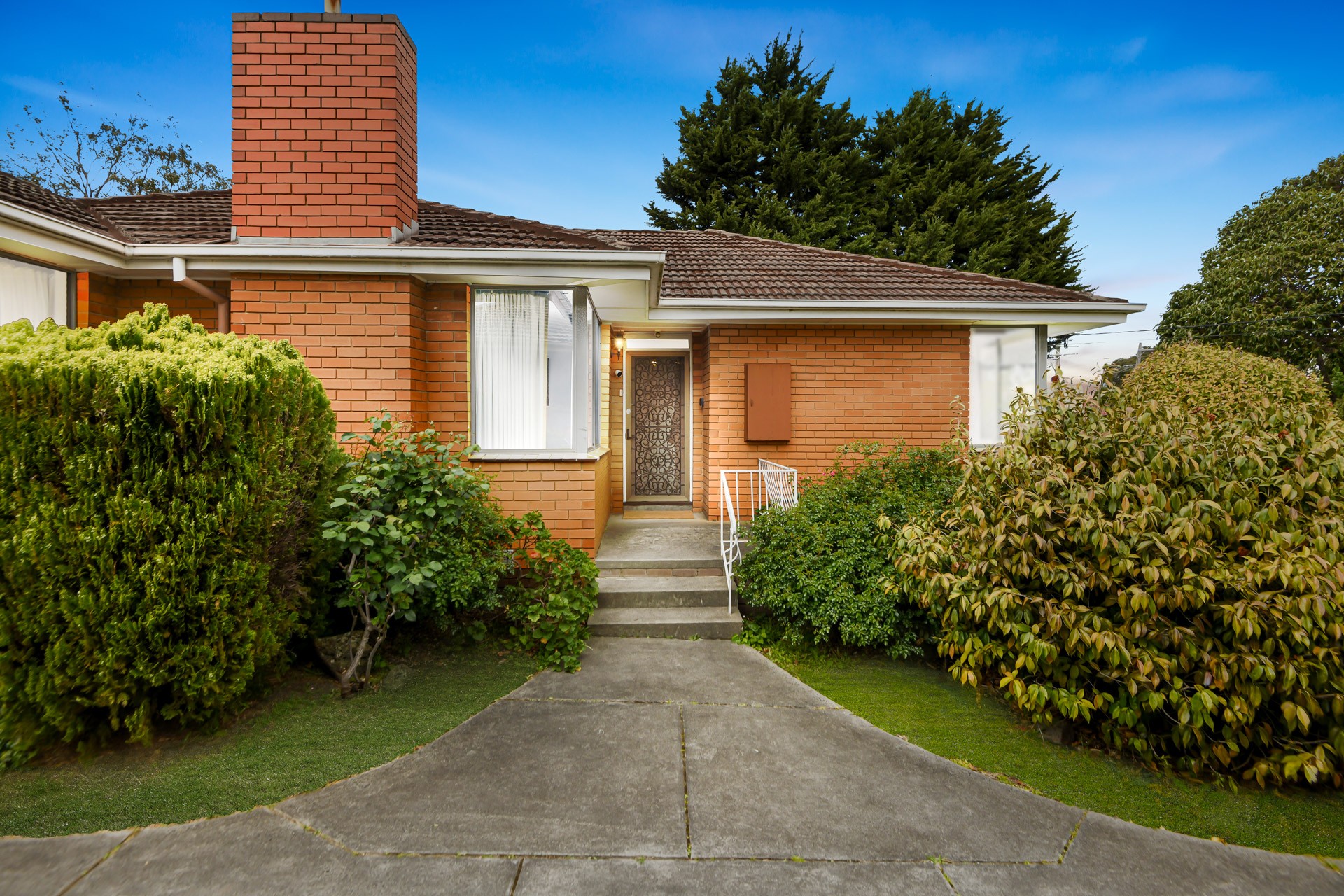 5 Avonhurst Drive, Glen Waverley, VIC 3150