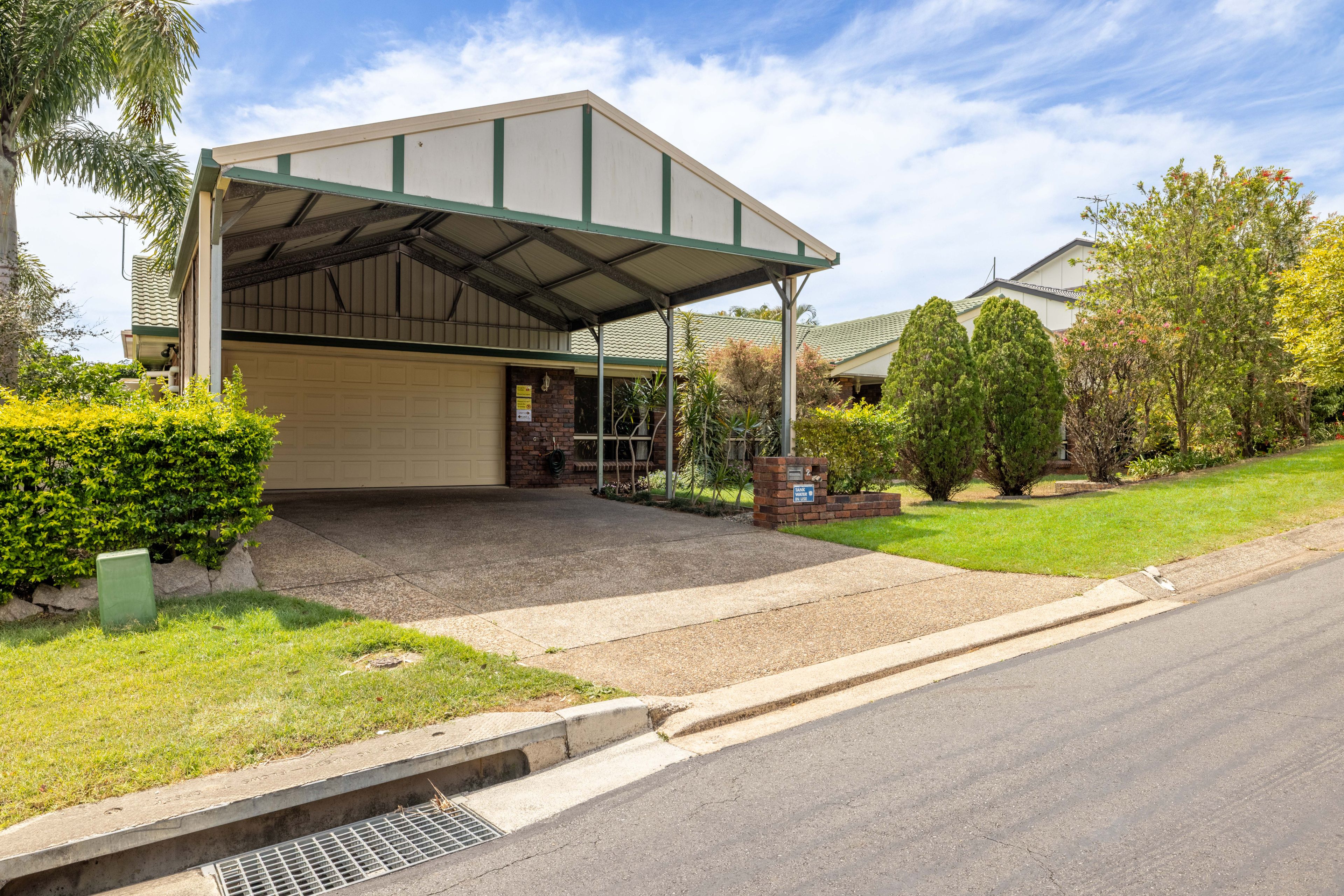 2 Kushka Street, Robertson, QLD 4109